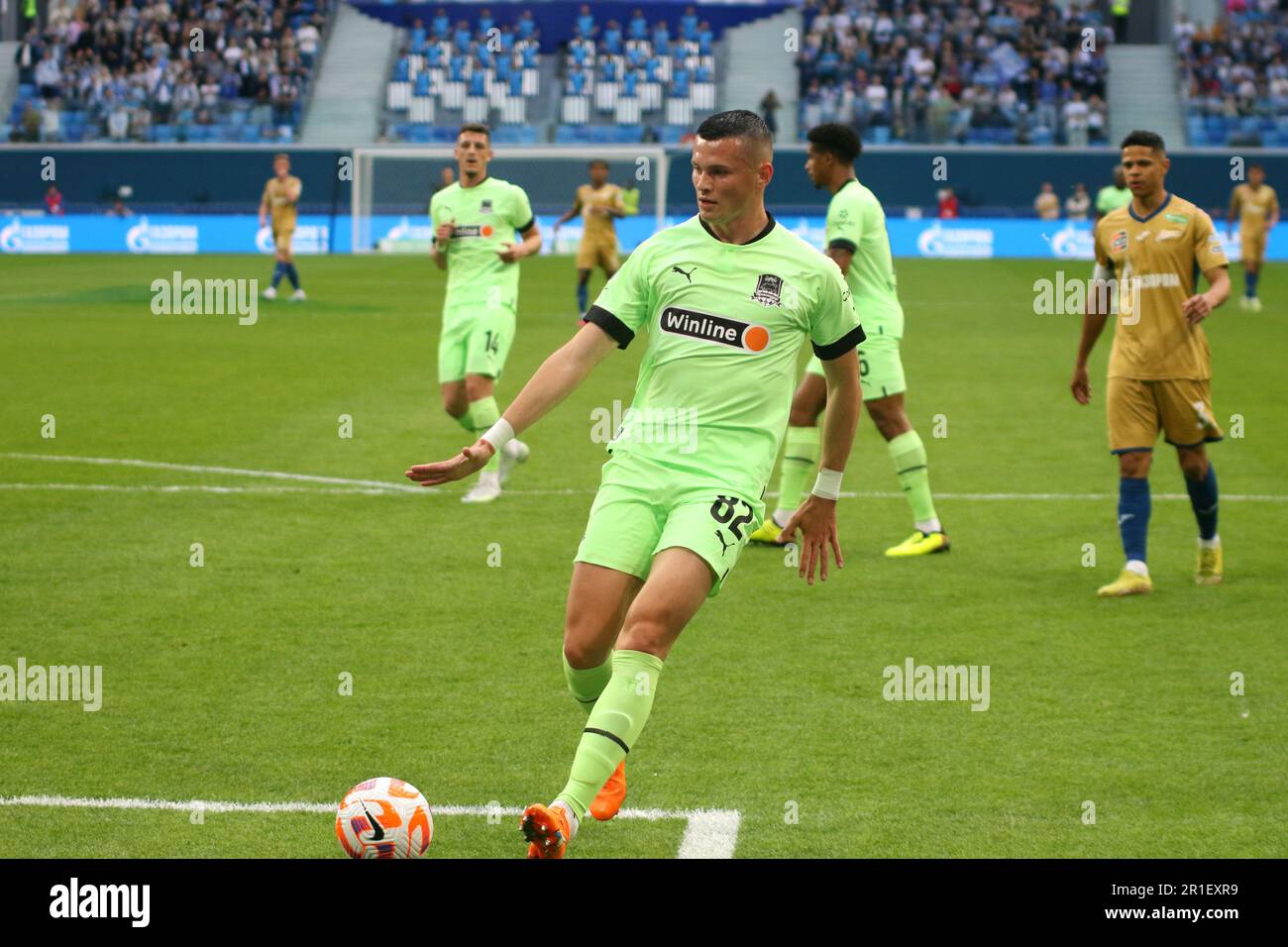 San Pietroburgo, Russia. 13th maggio, 2023. Sergey Volkov (n.82) di Krasnodar in azione durante la partita di calcio della Premier League russa tra Zenit Saint Petersburg e Krasnodar alla Gazprom Arena. Il team Zenit FC ha vinto contro Krasnodar con un punteggio finale di 2:2. Zenit St. Pietroburgo rimarrà in cima alla Premier League russa. Credit: SOPA Images Limited/Alamy Live News Foto Stock