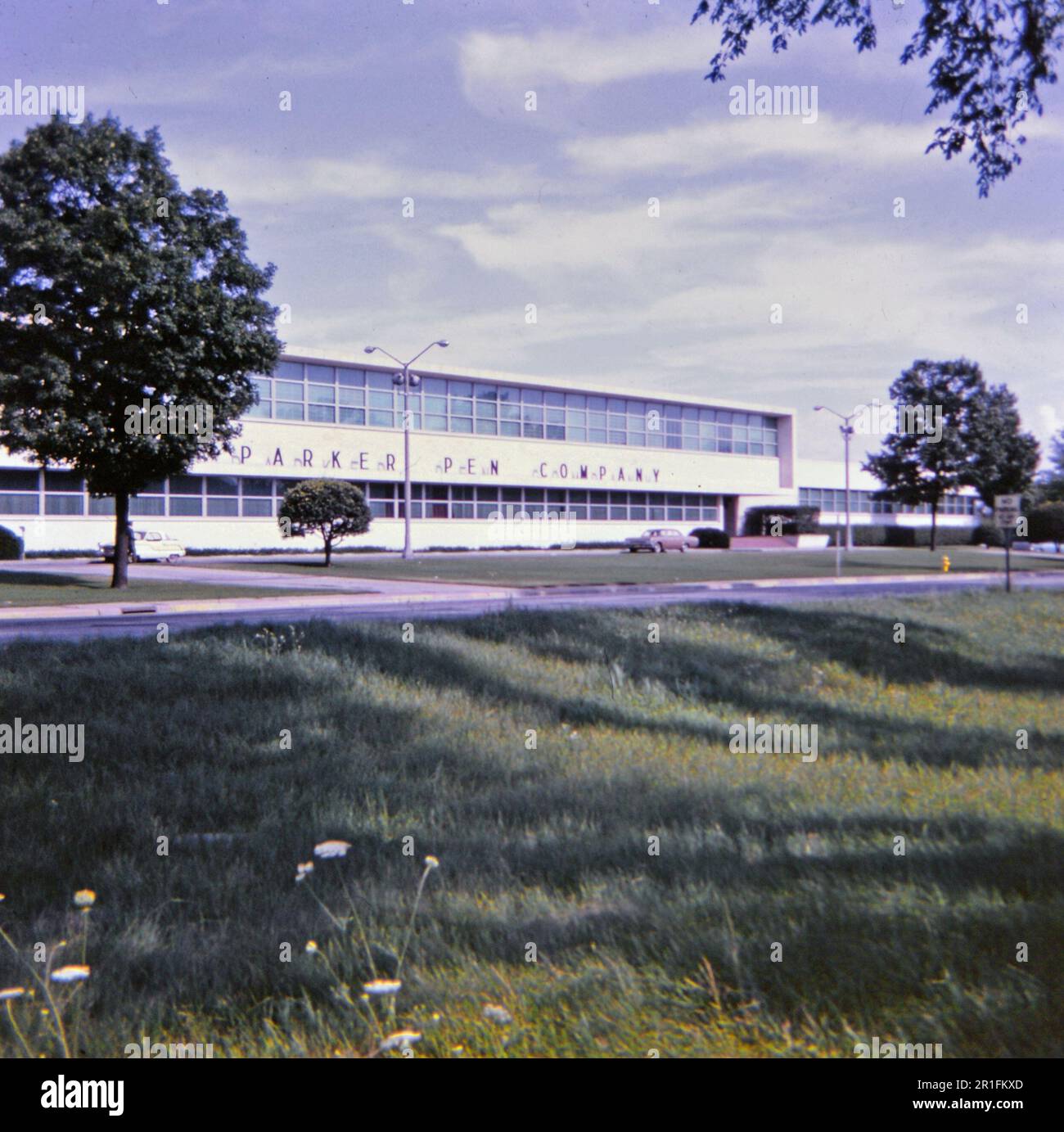 Gli uffici della Parker Pen Company a Janesville, Wisconsin, ca. 1960s Foto Stock