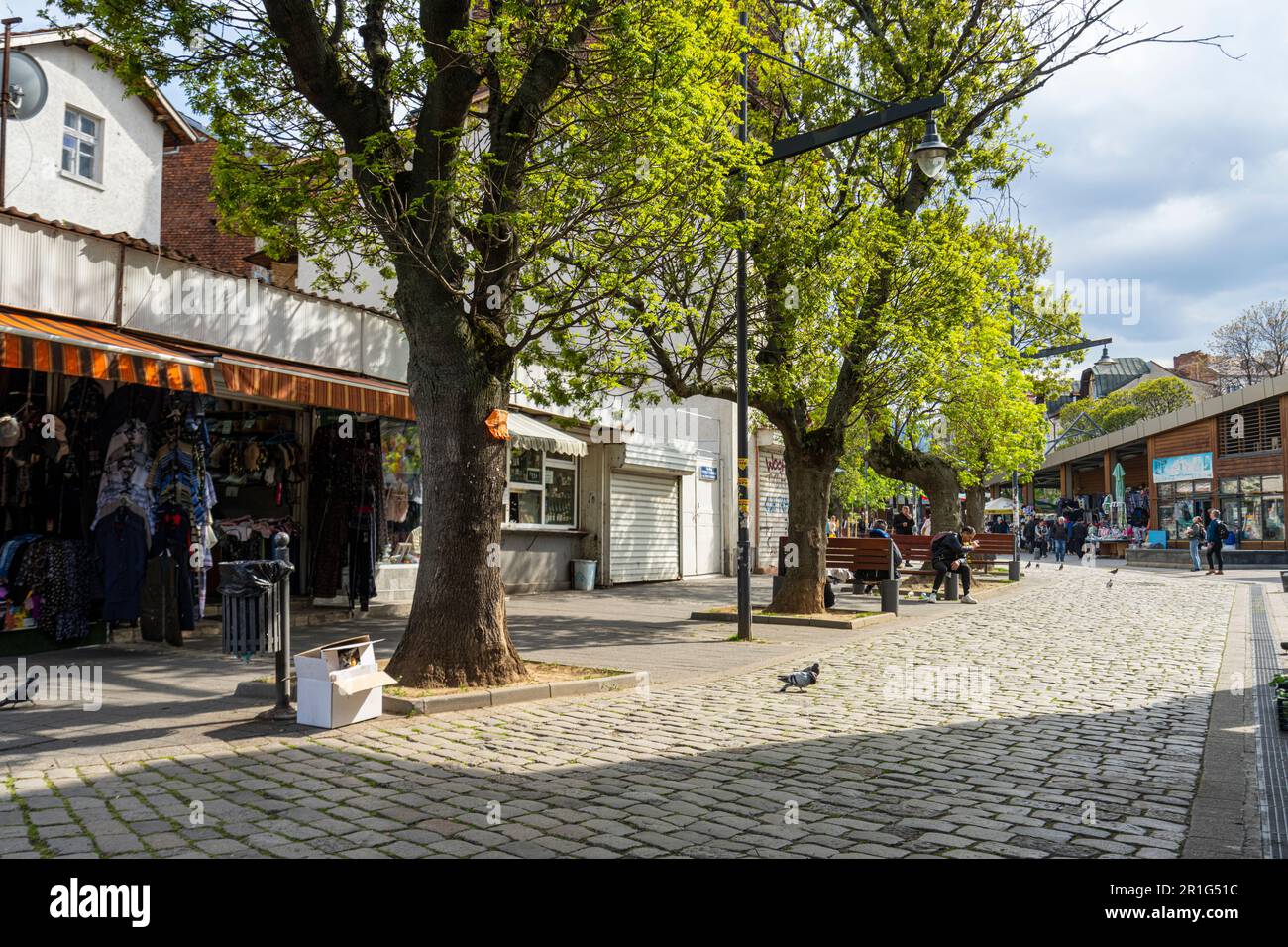 Sofia, Bulgaria. Maggio 2023. Vista panoramica del mercato femminile all'aperto nel centro della città Foto Stock