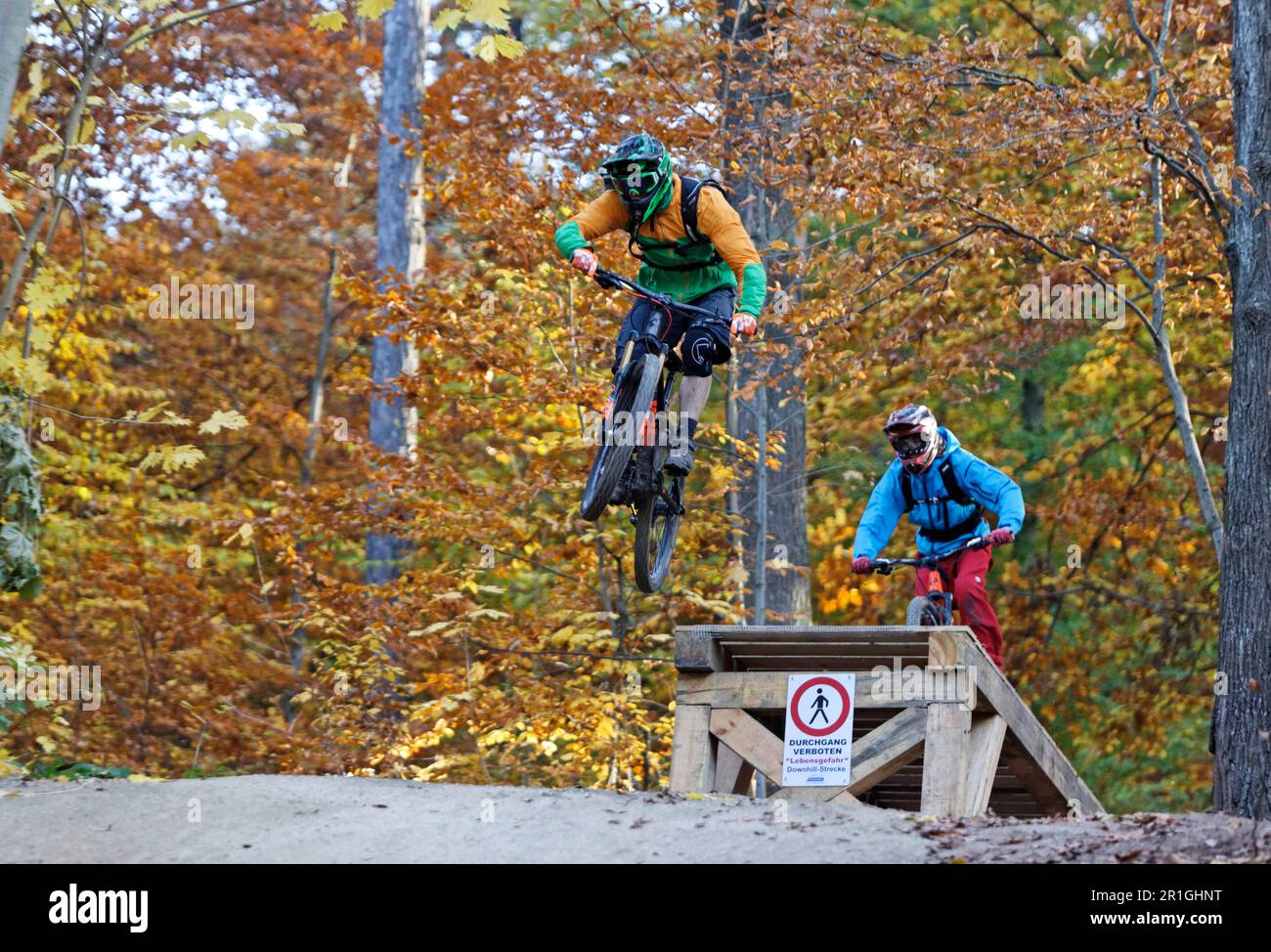 Woodpecker Trail, il primo percorso per mountain bike gestito legalmente da un comune, Stoccarda, Baden-Wuerttemberg, Germania Foto Stock