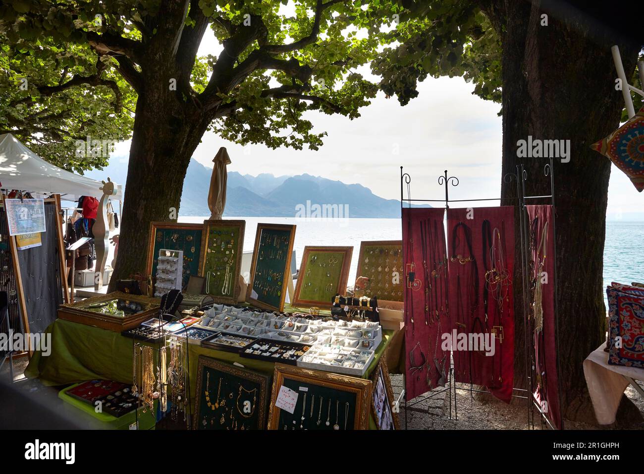 Bancarelle del mercato a Montreux, Lago di Ginevra, Svizzera Foto Stock