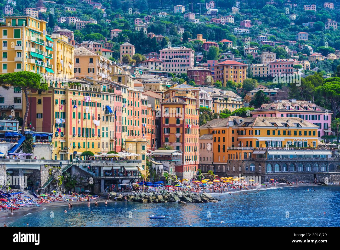 CAMOGLI, Italia - SET 9, 2018: La località turistica di Camogli sulla Riviera Italiana nella Città Metropolitana di Genova, liguria, Italy Foto Stock