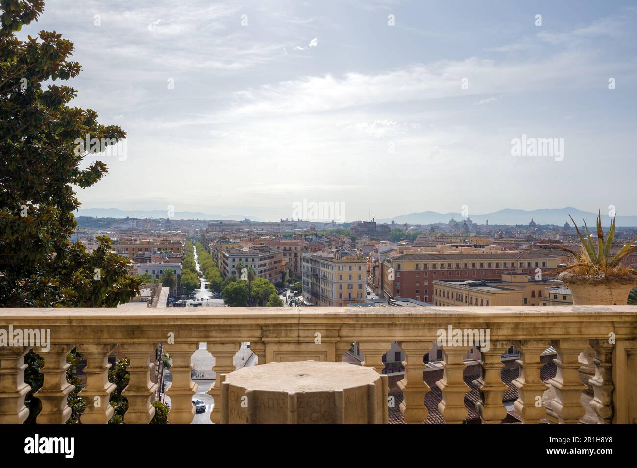 Vista panoramica di Roma dal balcone Foto Stock