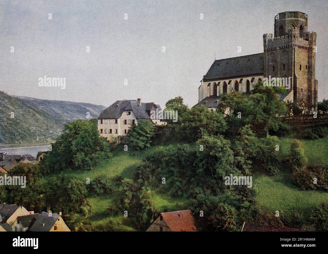 Die Martinskirche in Oberwesel im Jahre 1910, Rheinland-Pfalz, Fotografie, ristorante digitale Reproduktion einer Originalvorlage aus dem frühen 20. Jahrhundert, genaues Originalatum nicht bekannt Foto Stock