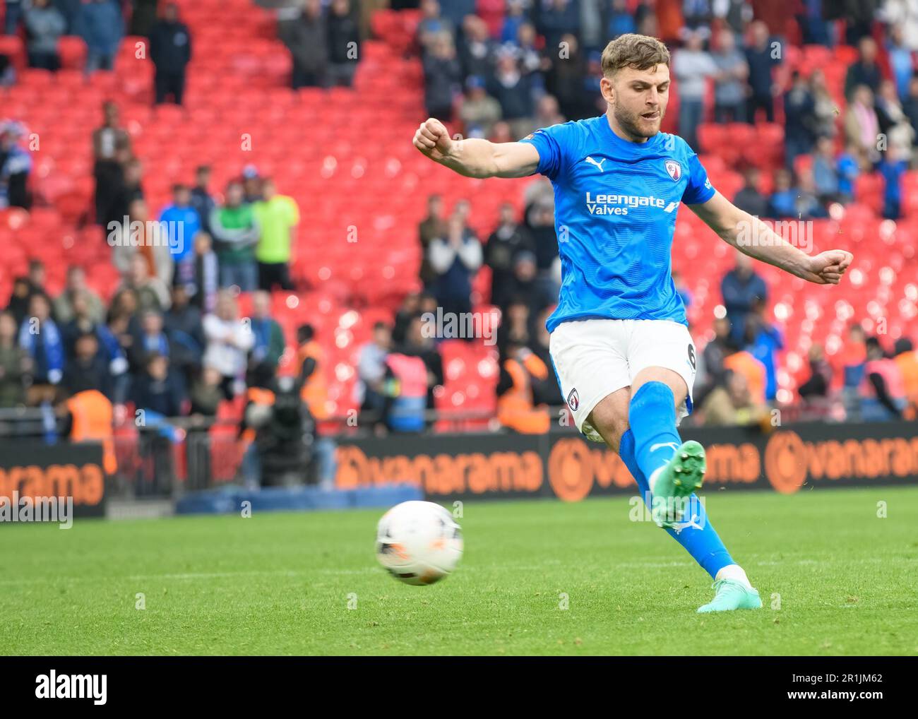 Wembley Stadium, Londra, Regno Unito. 13 maggio 2023 alle ore 1530hrs. Notts County FC / Chesterfield FC - Vanarama National League Play Off Final. Foto di Laurence Maguire (Chesterfield FC) Punizione: Mark Dunn/Alamy, Foto Stock