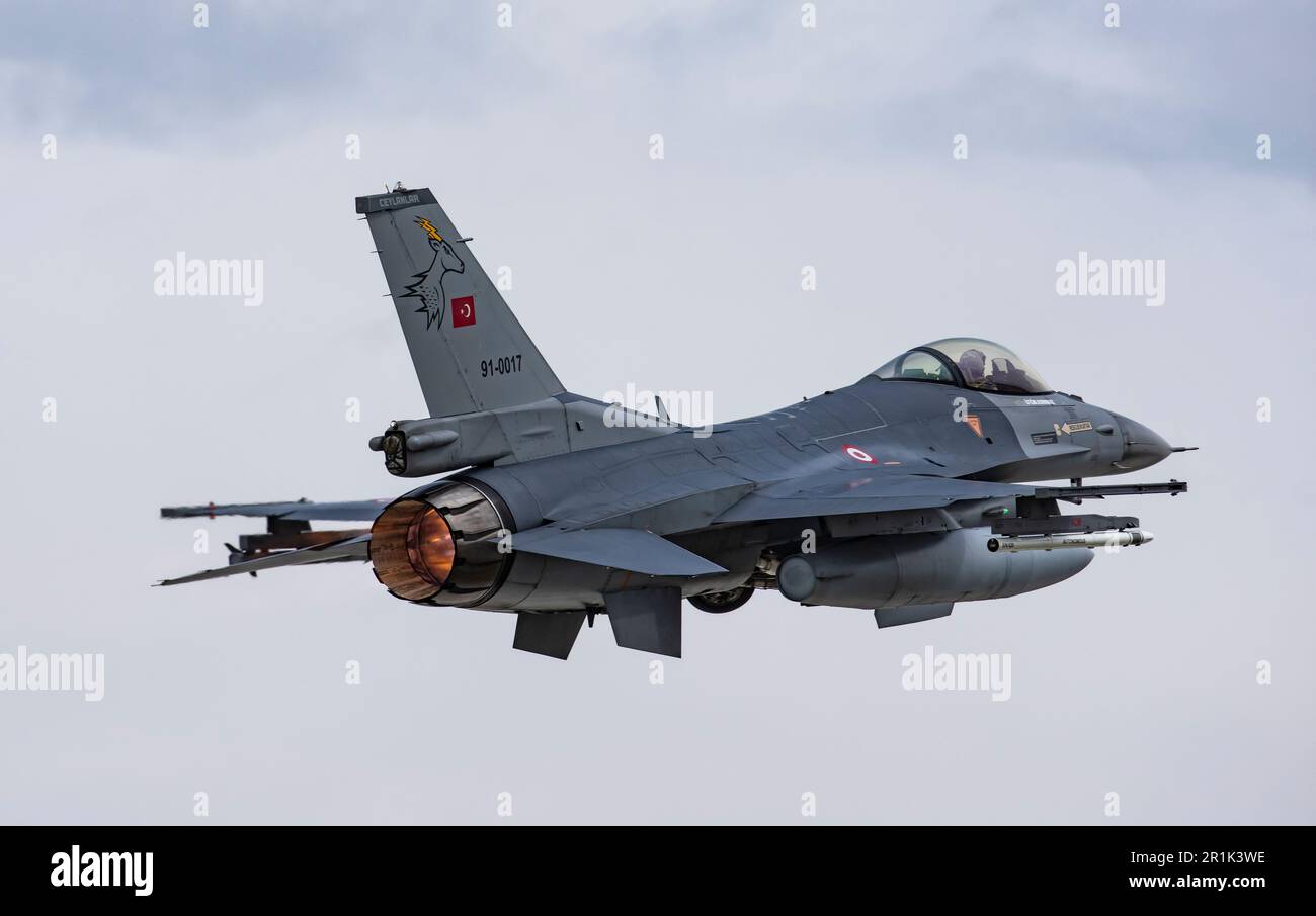 F-16C Block 40 Fighting Falcon Take off Konya Esercizi dell'aquila Anatolia (91-0017) di 191 filo Ceylan 'gazelle' con base a Konya 3. Getto principale 132. squa Foto Stock