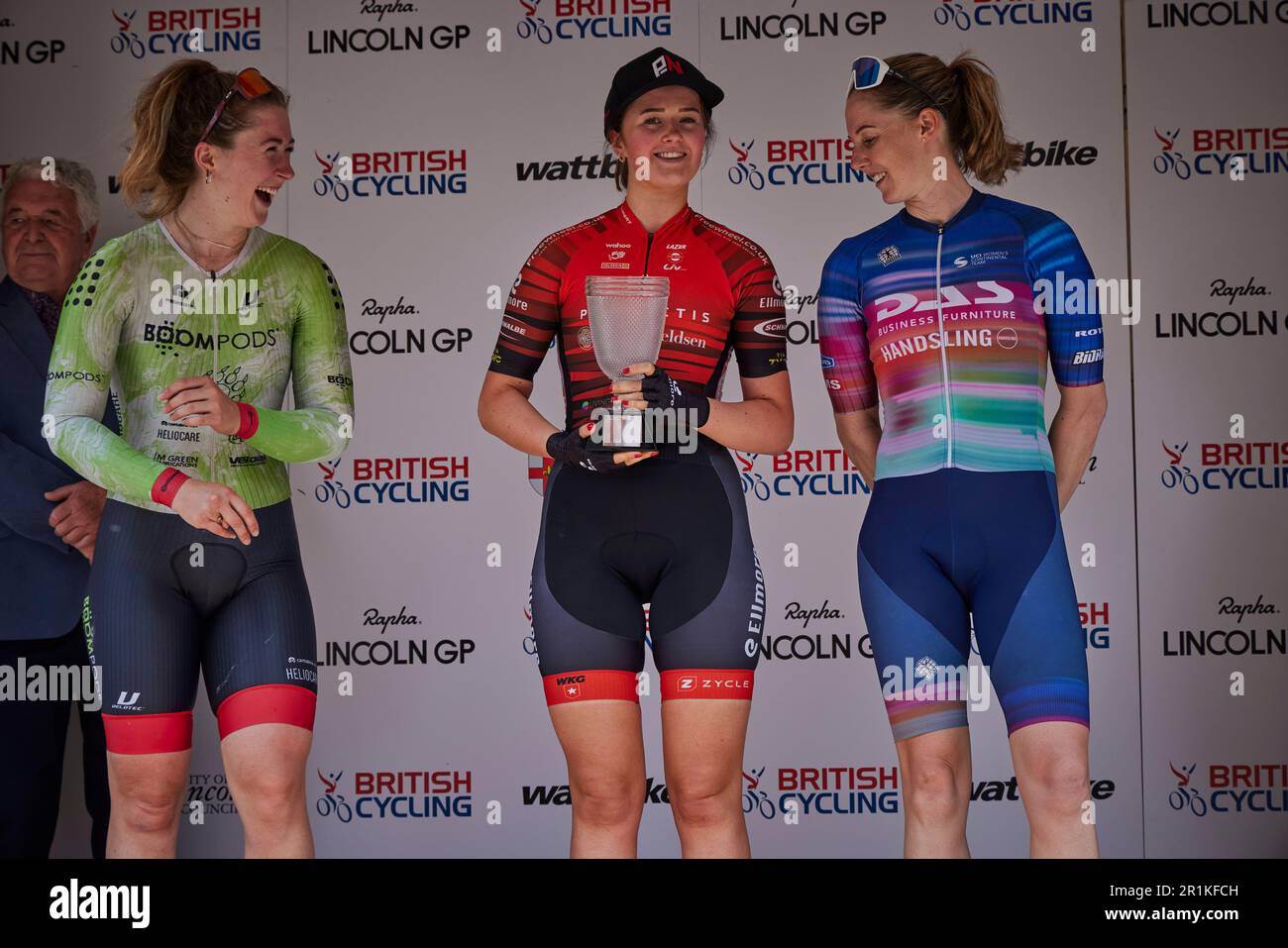 Lincoln, Regno Unito. 14th maggio, 2023. Rapha Lincoln Grand Prix presentato da Wattbike 14 maggio 2023 risultati del Gran Premio di Lincoln per le donne 2023 1 Robyn Clay Pro-Nottis - Heidi Kjeldsen - 200 Degrees Coffee 2 Charlotte Hodgkins-Byrne Team Boompds 3 Sammie Stuart DAS - Handsling Bikes Credit: Phil Crow/Alamy Live News Foto Stock