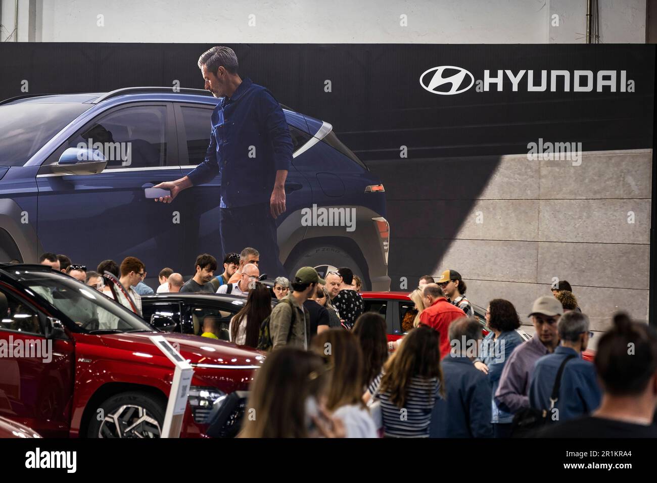 Barcellona, Spagna. 14th maggio, 2023. Lo spazio Hyundai è visto alla fiera Automobile di Barcellona. La fiera Automobile Barcelona 2023 apre le sue porte dal 13 al 21 maggio presso la fiera di Montjüic. i marchi di auto 23 presenteranno le loro novità mettendo in evidenza l'auto elettrica come protagonista. Credit: SOPA Images Limited/Alamy Live News Foto Stock