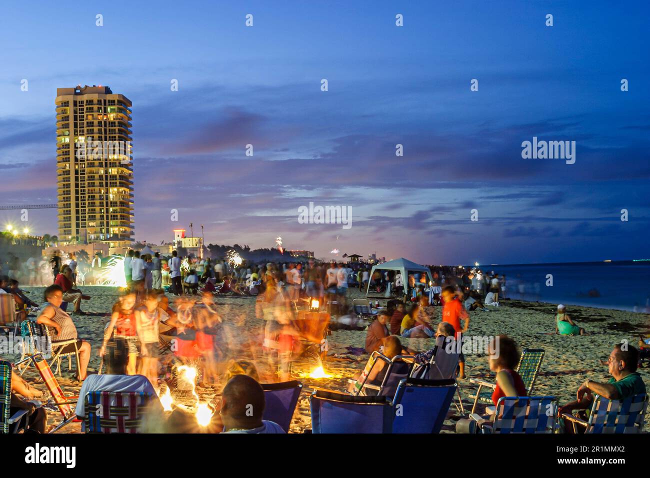 Miami Beach Florida,Atlantic Shore,costa,costa,costa,costa,mare,attività di Independence Day,immigranti etnici ispanici latini mi Foto Stock