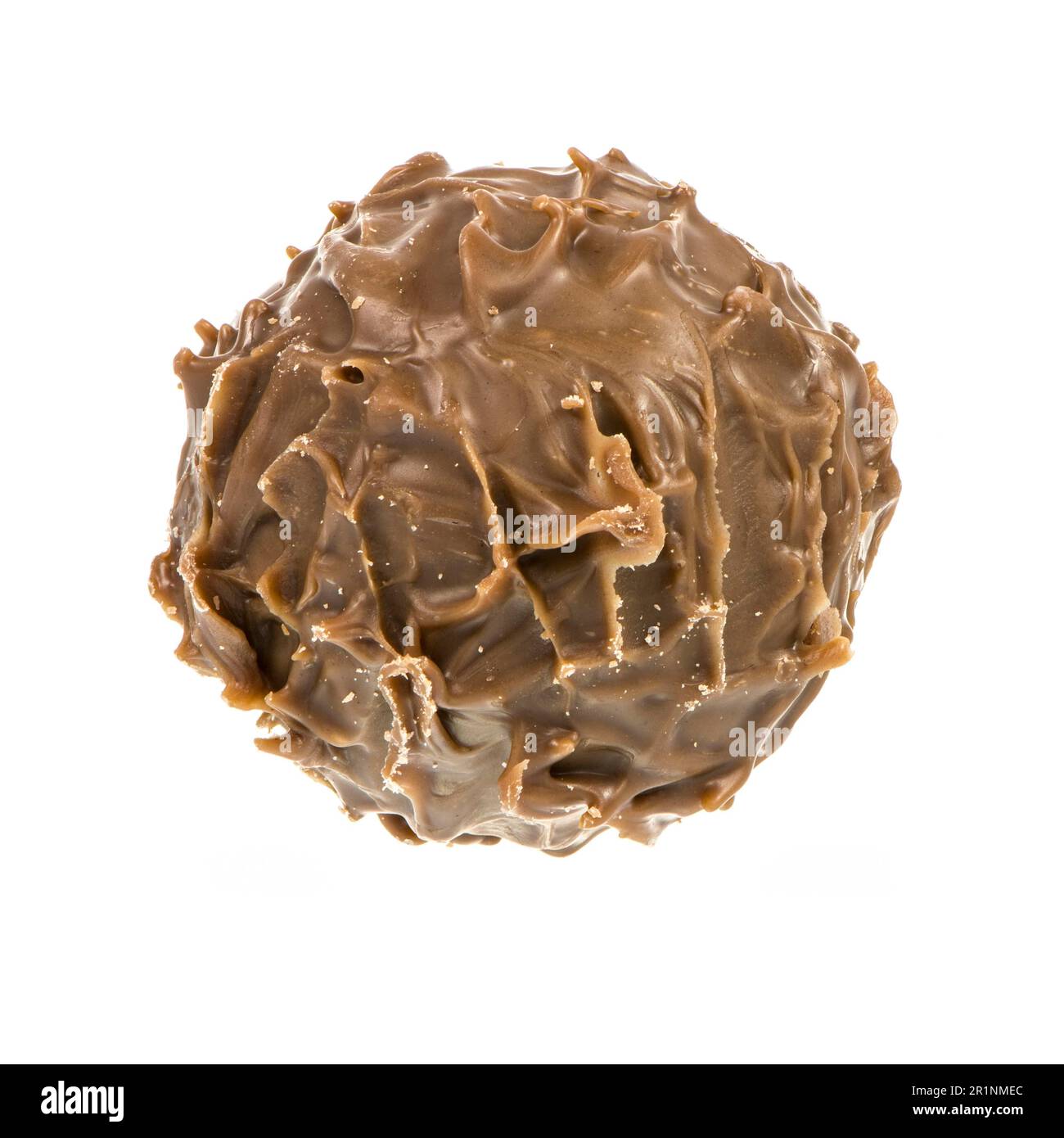 Macro di una pralina di cioccolato isolata Foto Stock