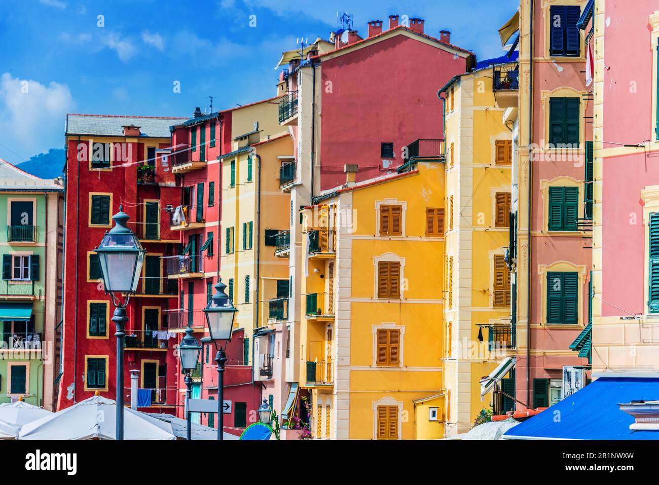 Architettura di Camogli sulla Riviera Italiana nella Città Metropolitana di Genova, liguria, Italy Foto Stock