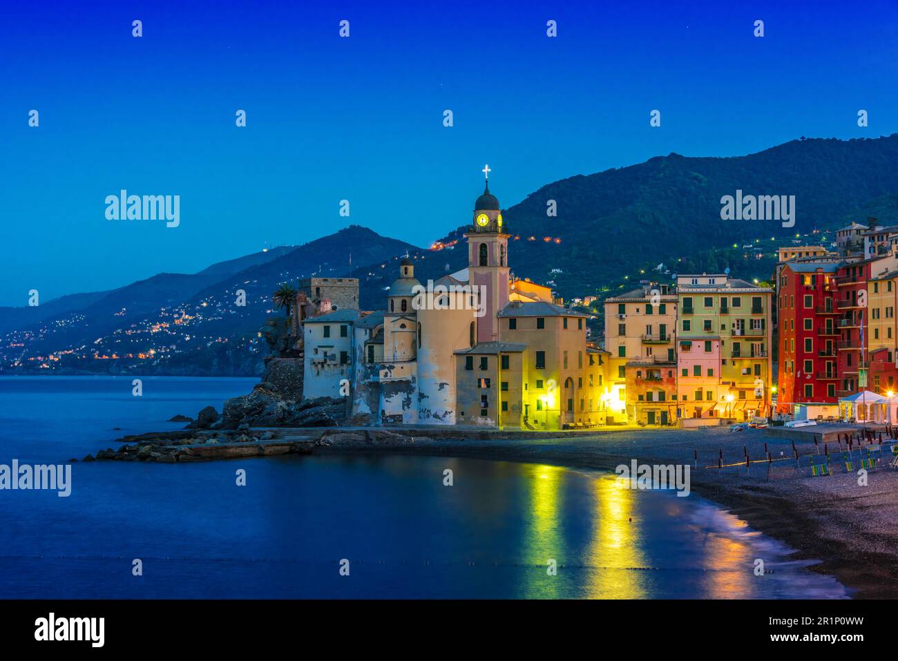 La località turistica di Camogli sulla Riviera Italiana nella Città Metropolitana di Genova, liguria, Italy Foto Stock