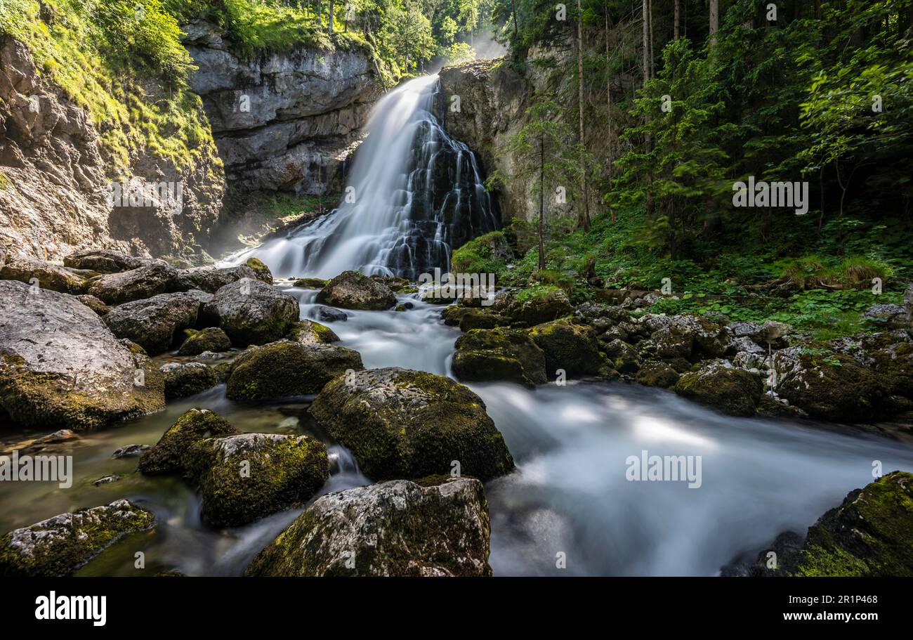 Cascate di Gollinger, cascate di Schwarzenbach sulla Schwarzbach, esposizione lunga, Tennengau, Salzburger Land, Austria Foto Stock