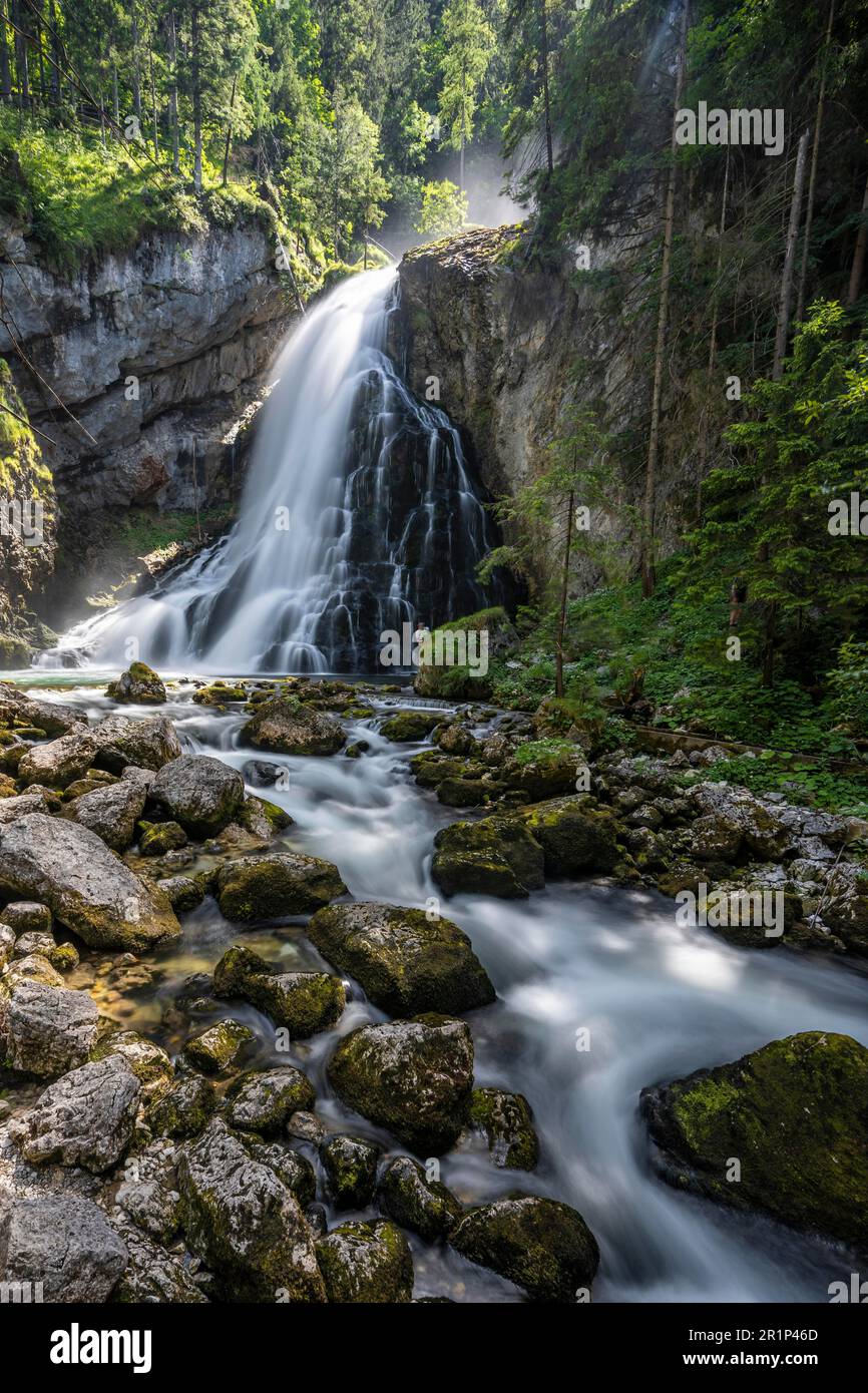 Cascate di Gollinger, cascate di Schwarzenbach sulla Schwarzbach, esposizione lunga, Tennengau, Salzburger Land, Austria Foto Stock