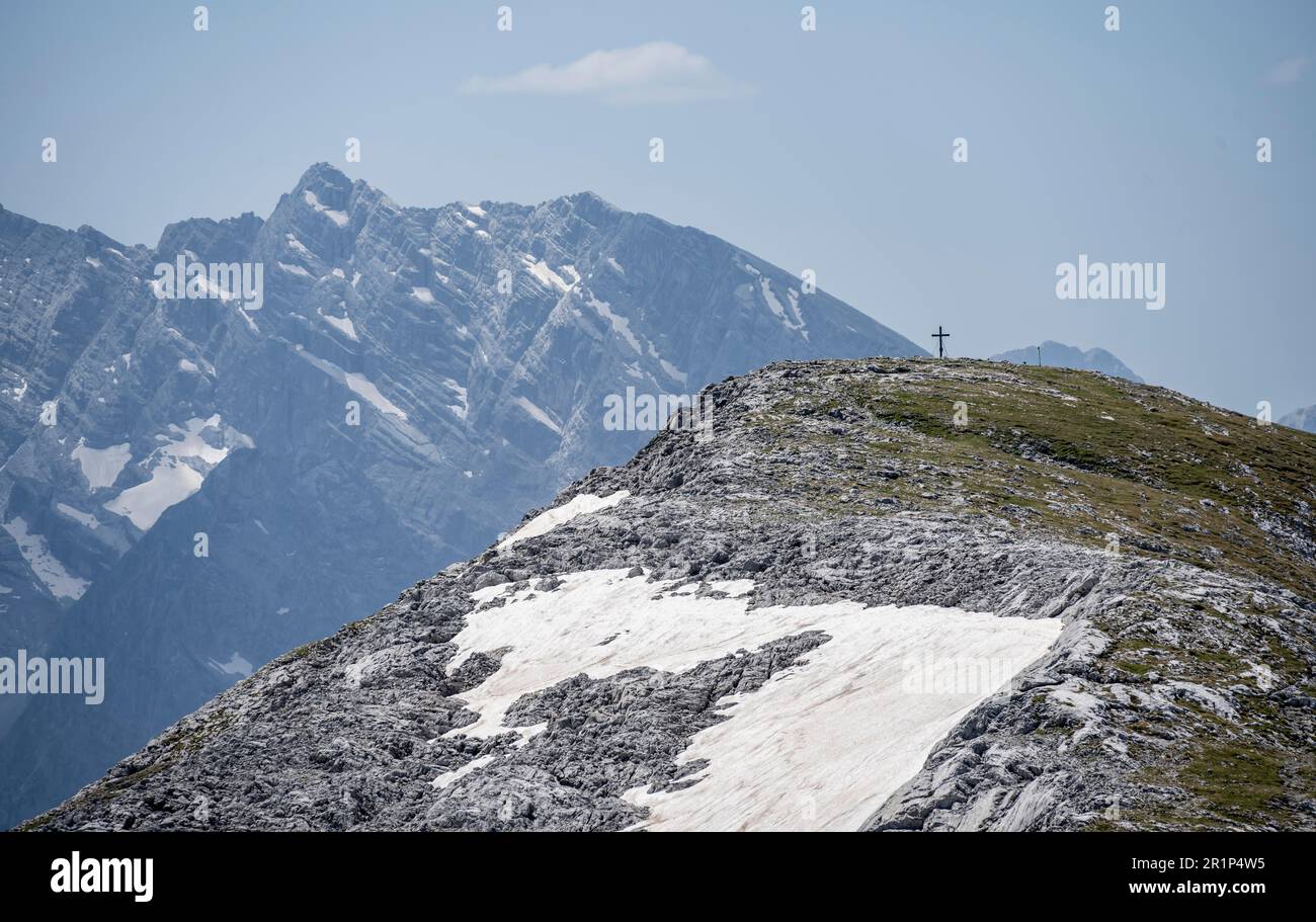 Paesaggio montano, picco Hohes Brett, Alpi Berchtesgaden, Salzburger Land, Austria Foto Stock