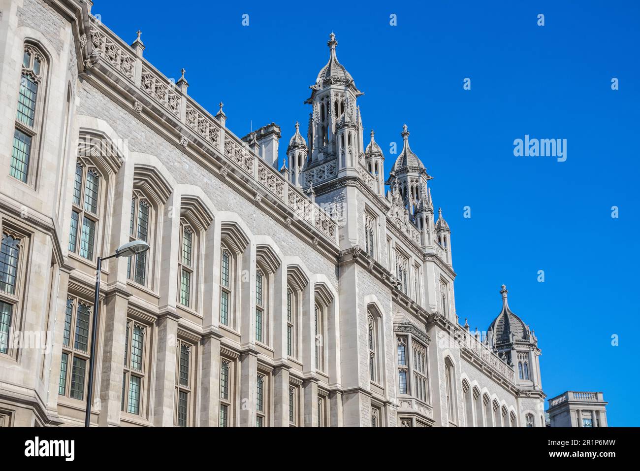 Facciata della Biblioteca Maughan del King's College di Londra Foto Stock