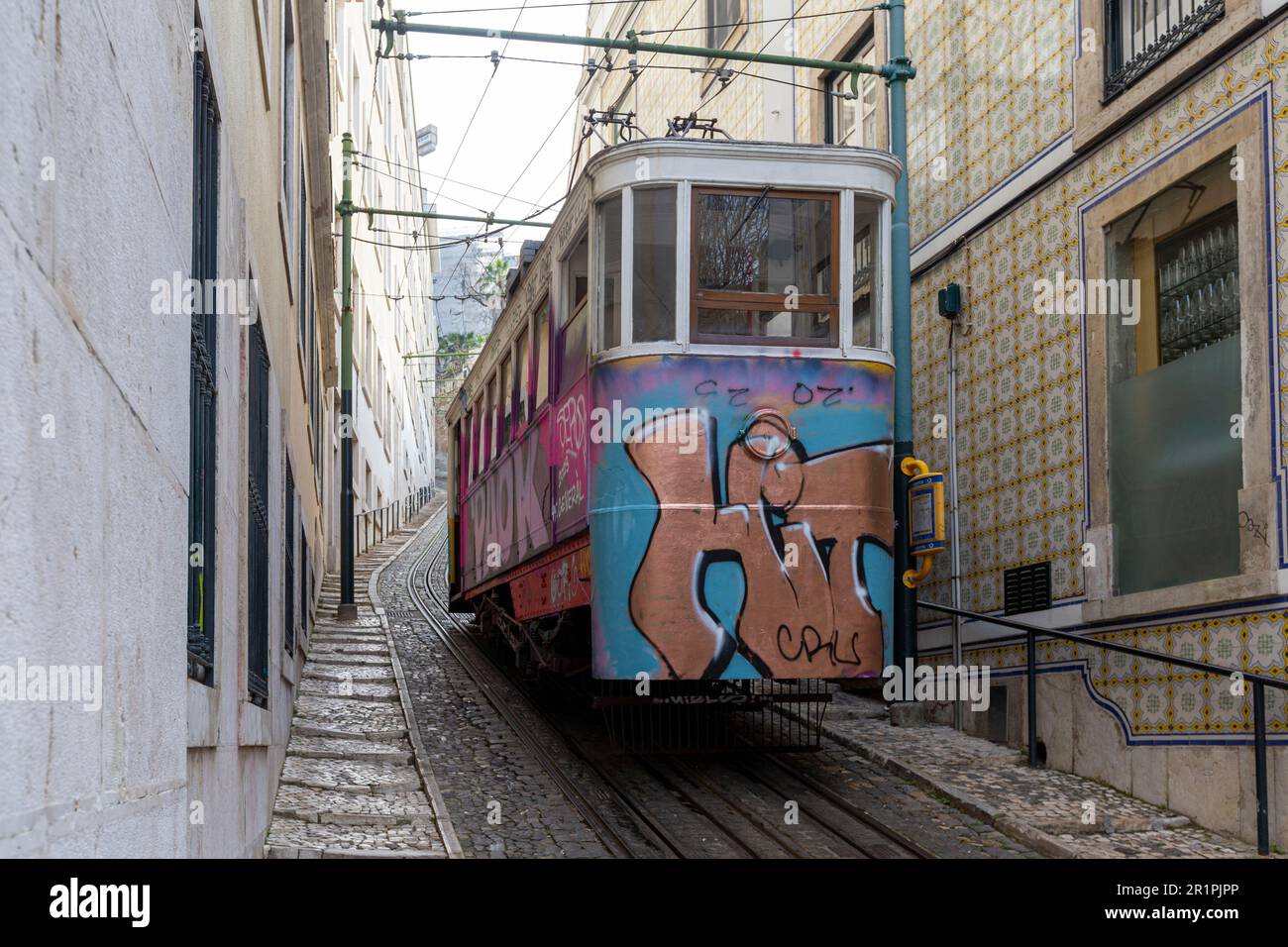 Funicolare (Elevador do Lavra) a Lisbona, Portogallo Foto Stock