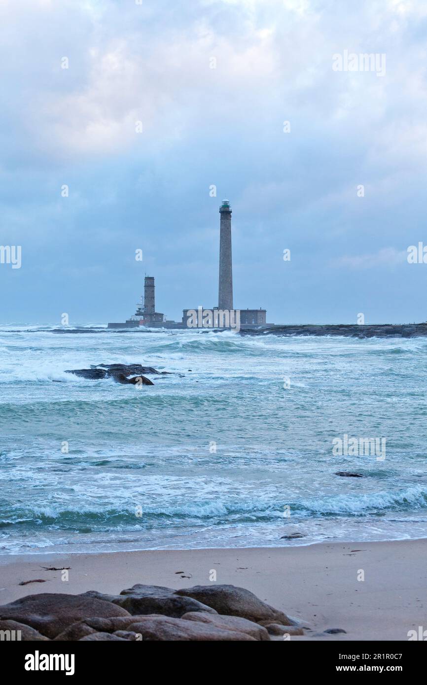 Faro di Gatteville in inverno durante la tempesta, Normandia Foto Stock