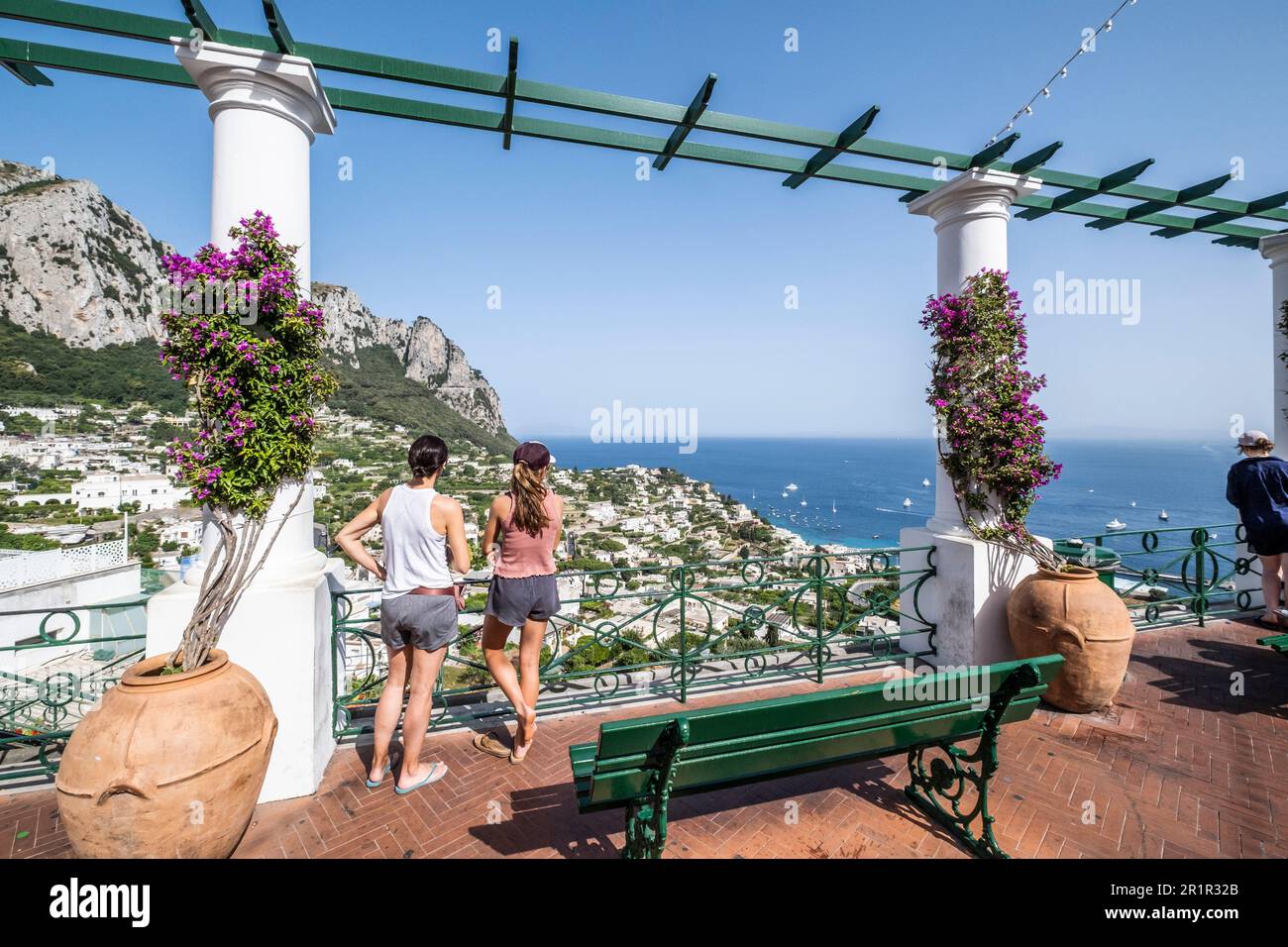 Vista dalla Piazzetta a Marina Grande, Isola di Capri, Golfo di Napoli, Campania, Italia, Europa Foto Stock