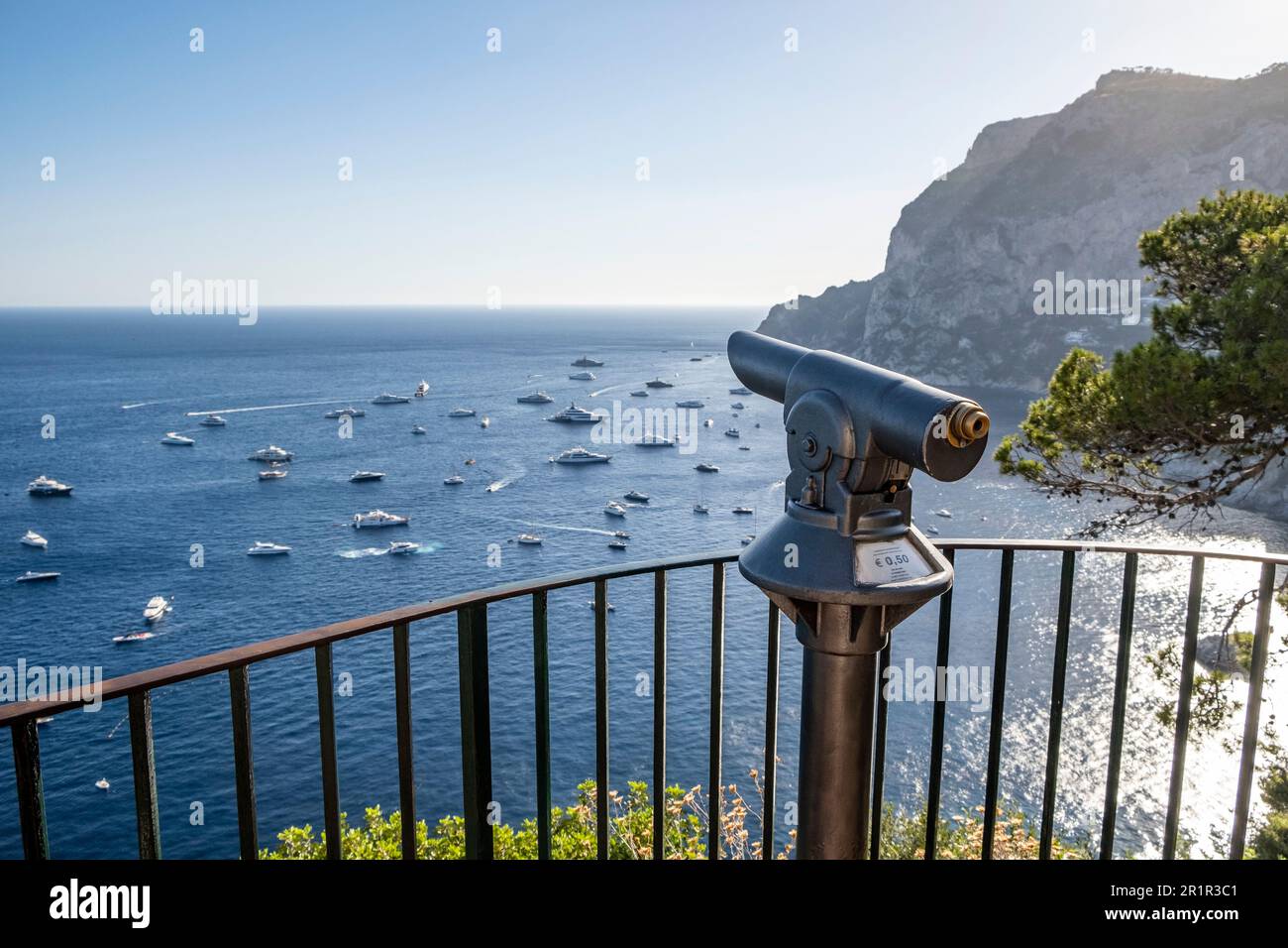 Vista sulla baia di Marina piccola, Capri, Isola di Capri, Golfo di Napoli, Campania, Italia, Europa Foto Stock