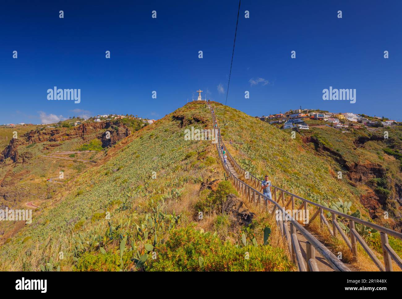 La statua di Cristo Re sull'isola di Madeira - Portogallo - sfondo del viaggio Foto Stock