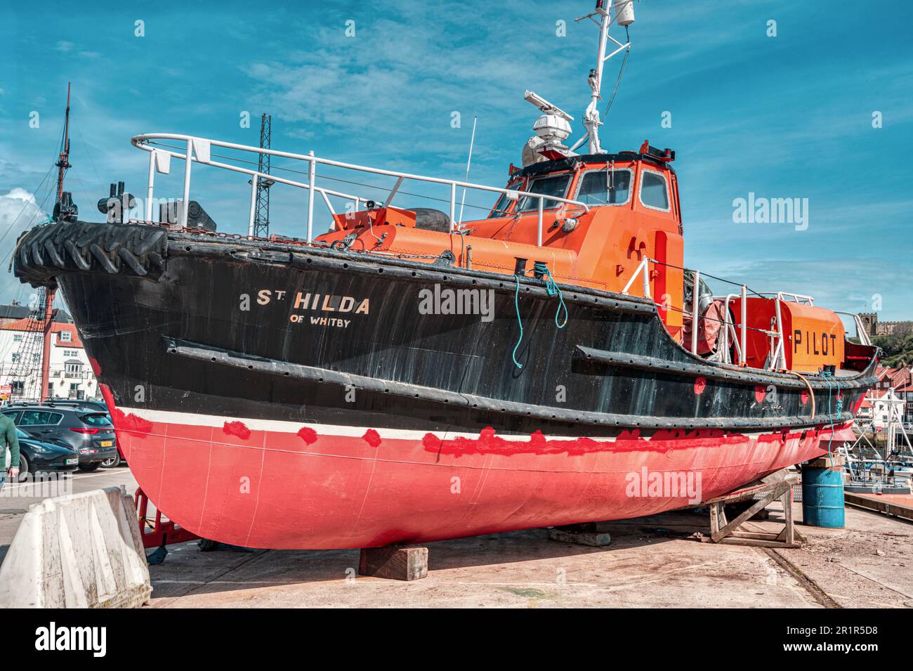 St Hilda, una nave pilota sul molo del porto di Whitby, Whitby, North Yorksire, UK Foto Stock