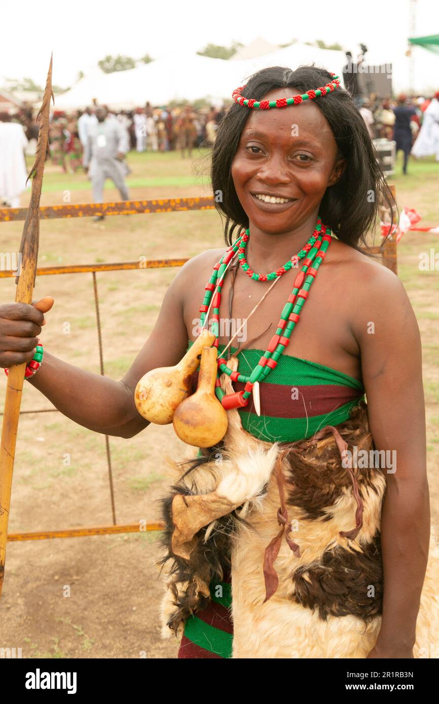 Jos, Nigeria. 12th maggio 2023. Berom soldato femminile, Jos, Stato Plateau, Nigeria. Foto Stock