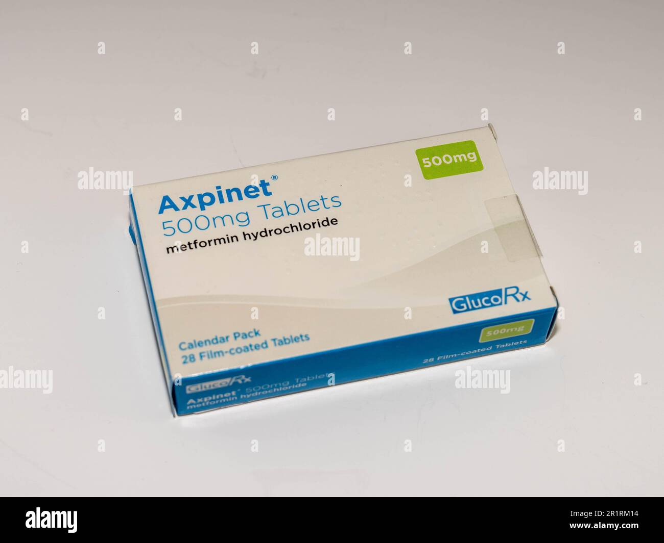 Foto di una scatola di Axpinet (Metformin) 500mg compresse. Usato per trattare il diabete di tipo 2. Foto Stock