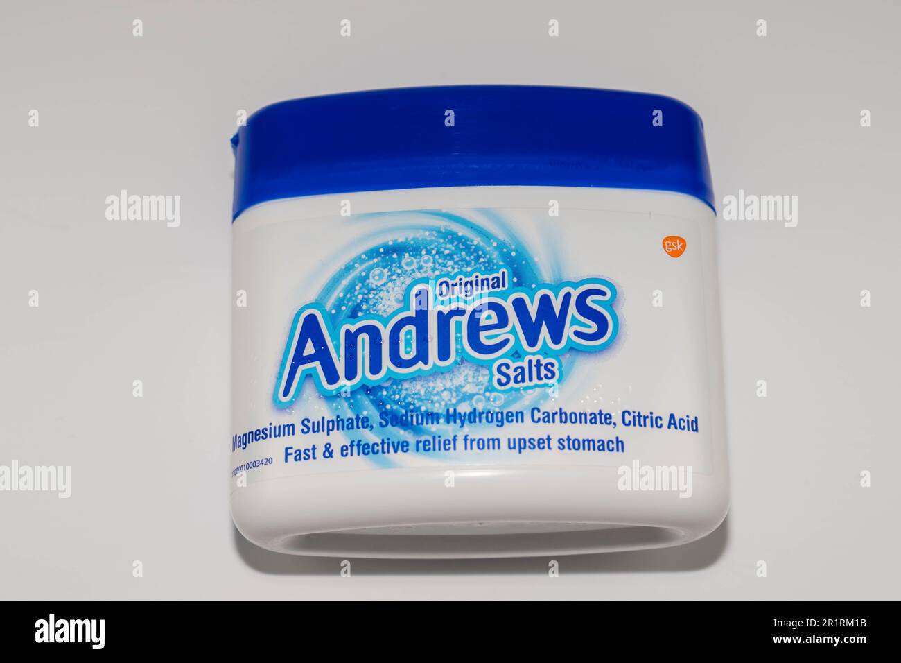 Foto di una vasca di sali di fegato Andrews su sfondo bianco Foto Stock