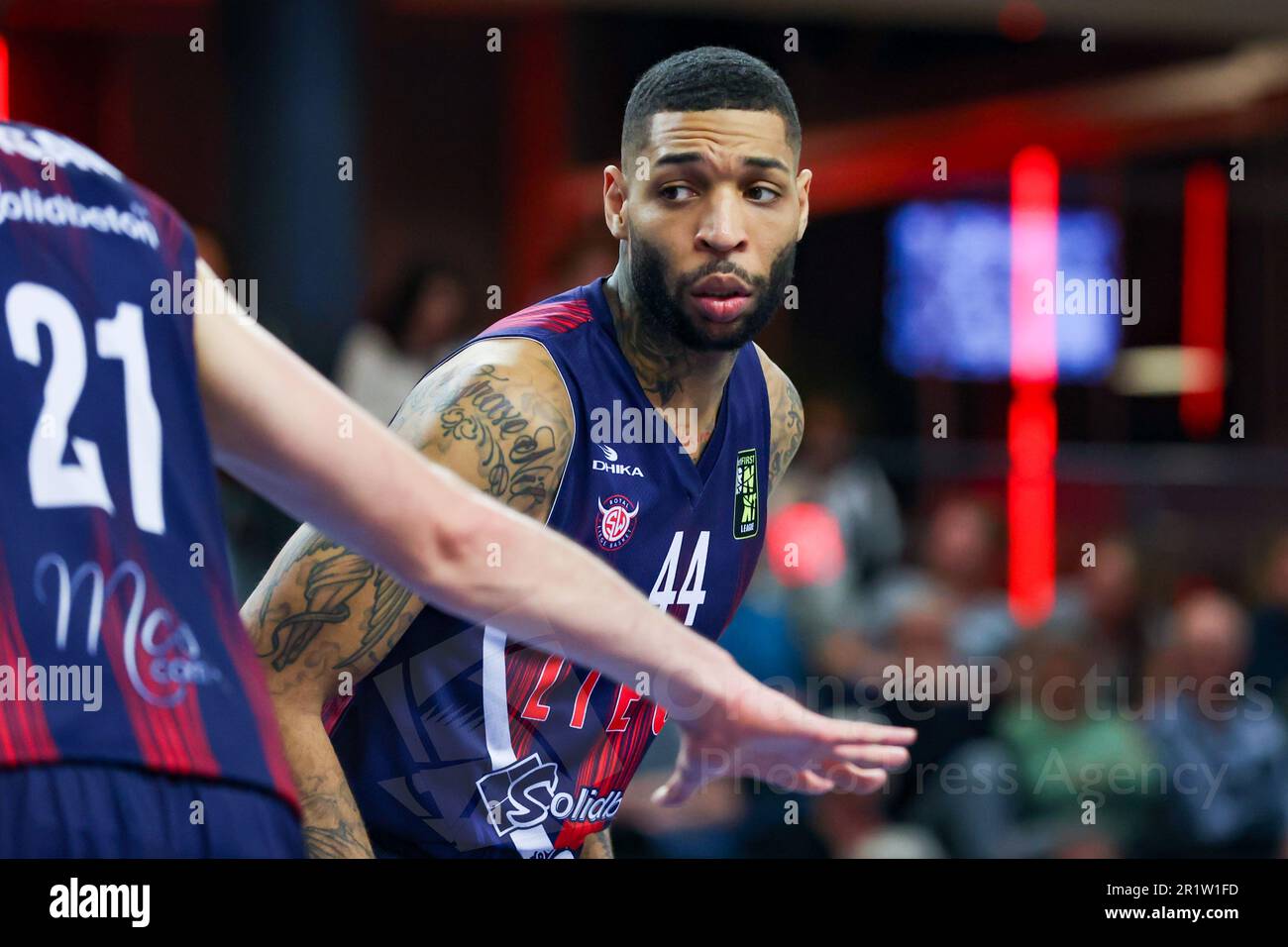 Zwolle, Paesi Bassi. 15th maggio, 2023. ZWOLLE, PAESI BASSI - MAGGIO 15: Jamelle Haggins of RSW Liege Basket durante la partita della BNXT League tra Landstede Hammers e RSW Liege Basket al Landstede Sportcentrum il 15 Maggio 2023 a Zwolle, Paesi Bassi (Foto di Albert ten Hove/Orange Pictures) Credit: Orange Pics BV/Alamy Live News Foto Stock