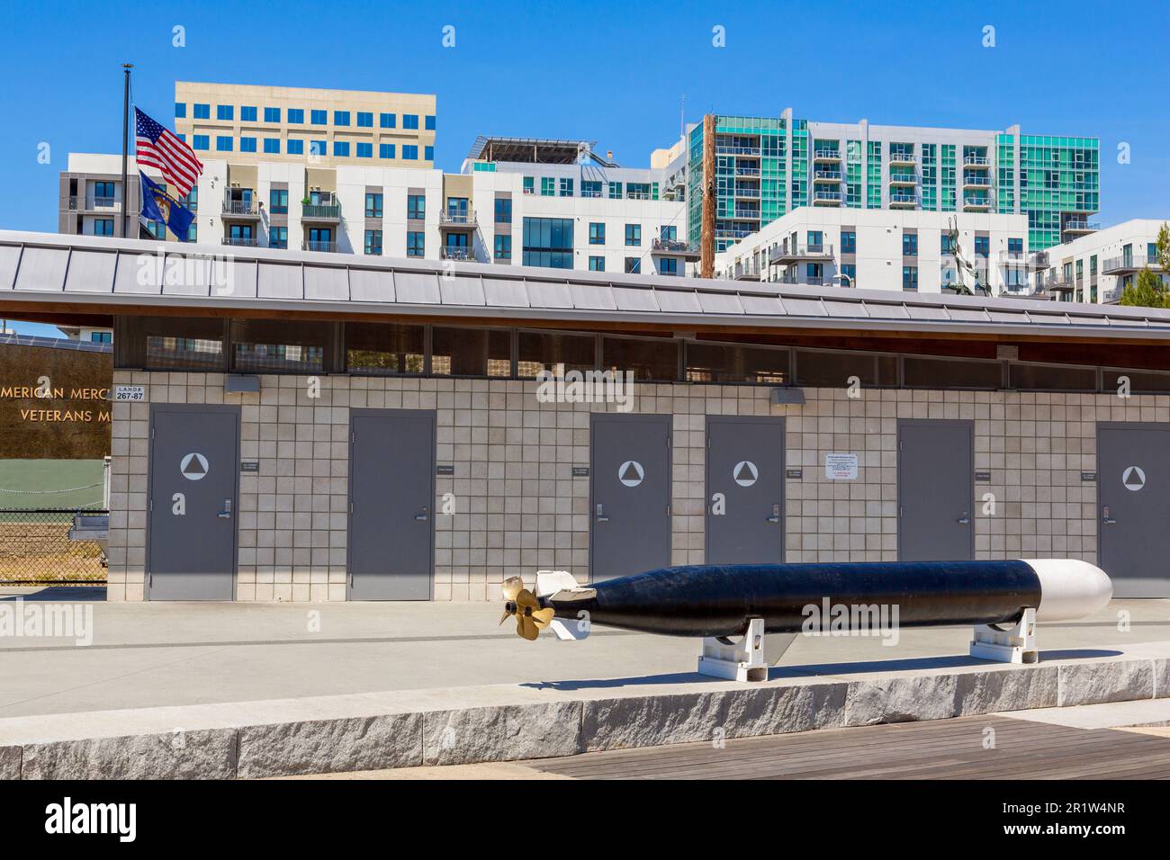 Siluro sul lungomare, Porto di Los Angeles, San Pedro, California meridionale, Stati Uniti Foto Stock