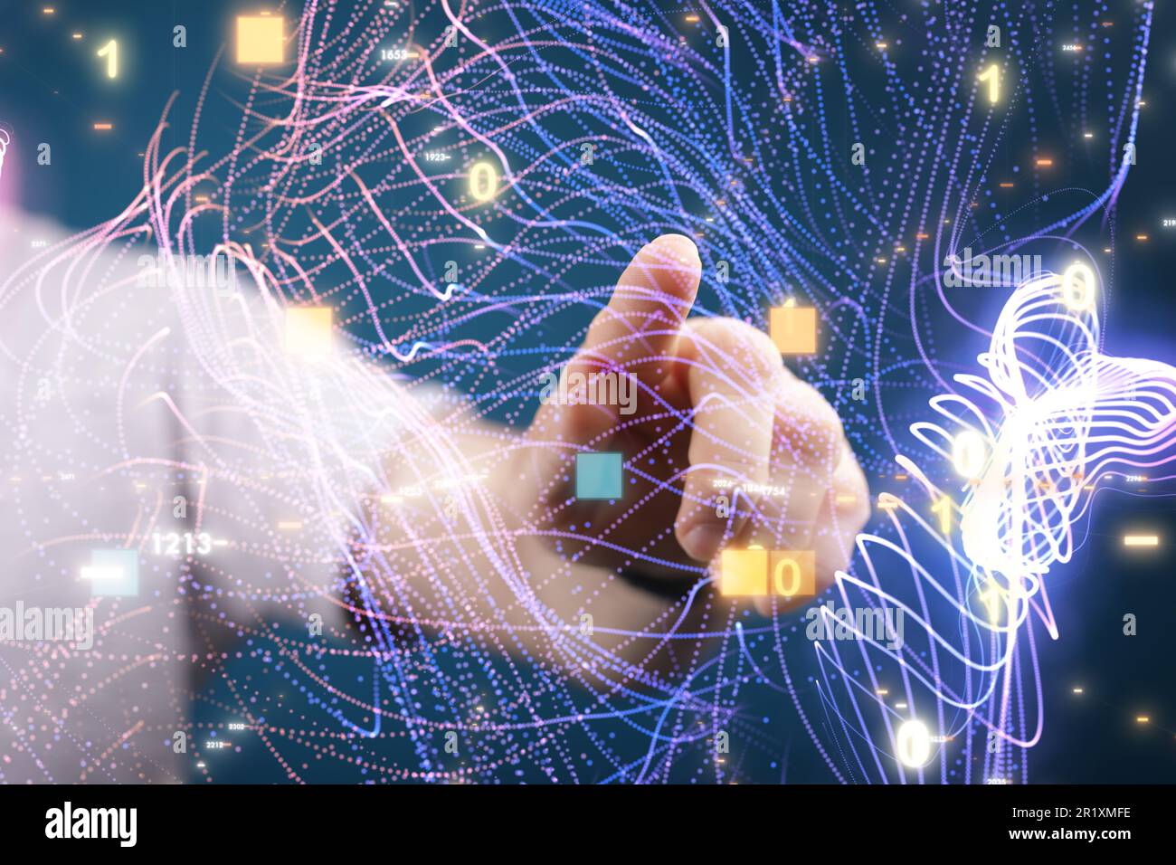 Un uomo che punta la mano alla rete digitale, concetto di comunicazione Foto Stock