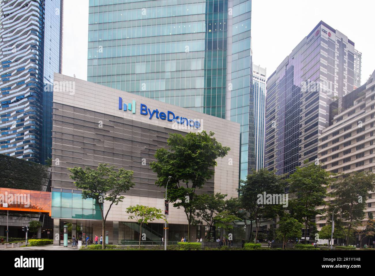 Vista sulla strada per vedere il logo ByteDance presso l'ufficio di Singapore Foto Stock