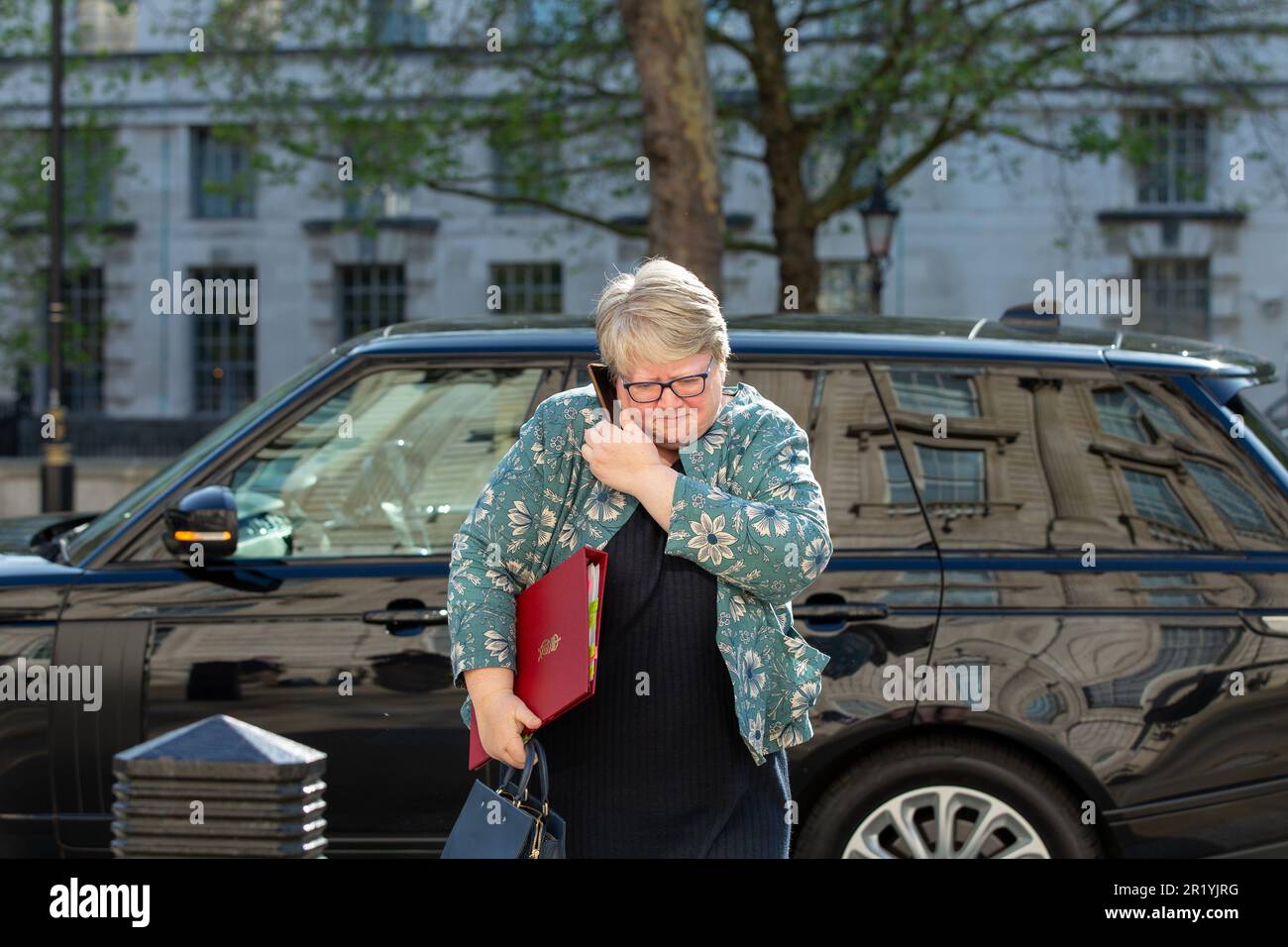 Londra,uk,16th maggio,2023.Thérèse Coffey, segretaria ambiente che arriva al gabinetto ufficio Whitehall credito Richard Lincoln/Alamy Live News Foto Stock