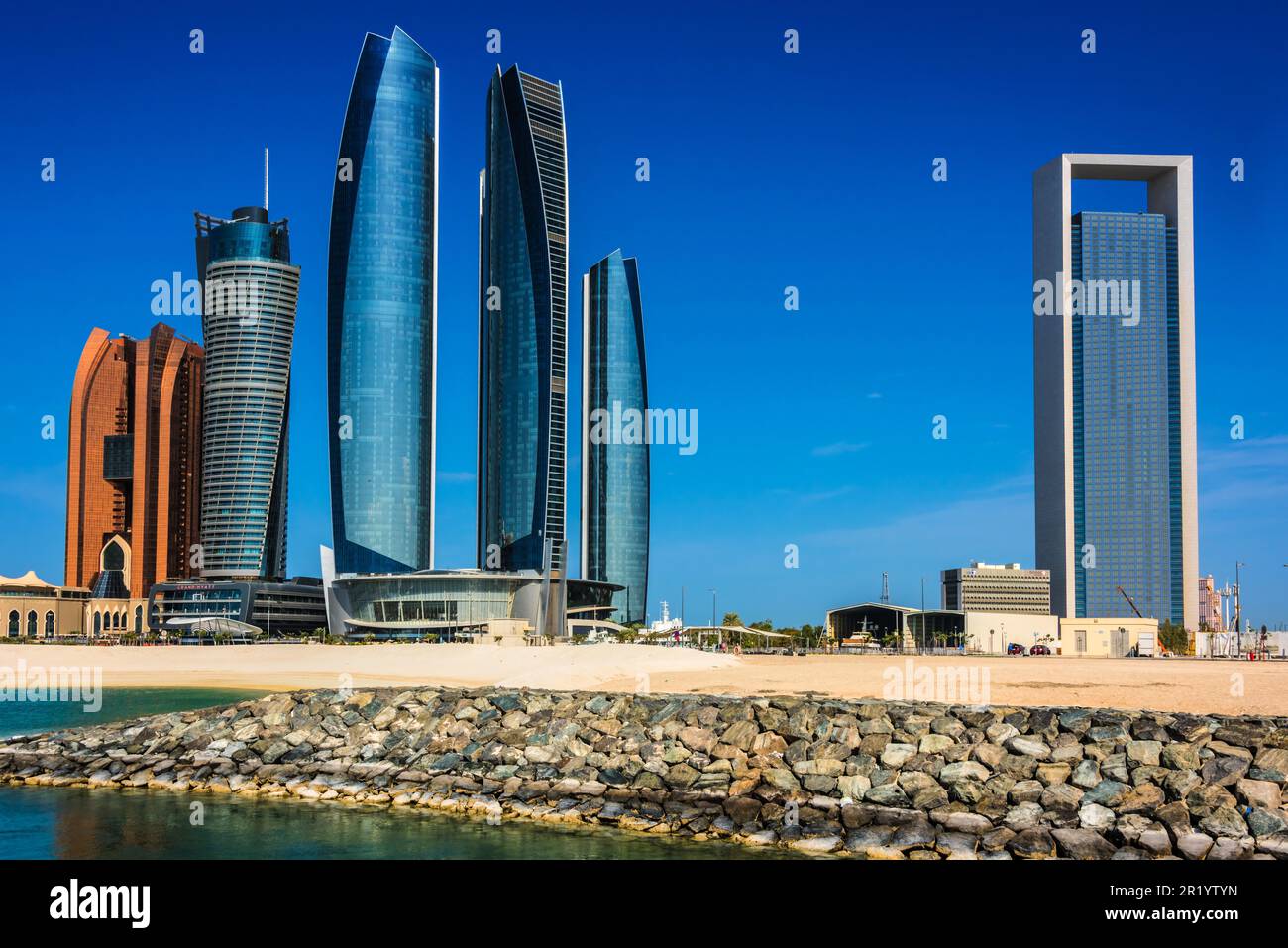 ABU DHABI, Emirati Arabi Uniti - Feb 10, 2019: Etihad Towers di Abu Dhabi, Emirati Arabi Uniti Foto Stock
