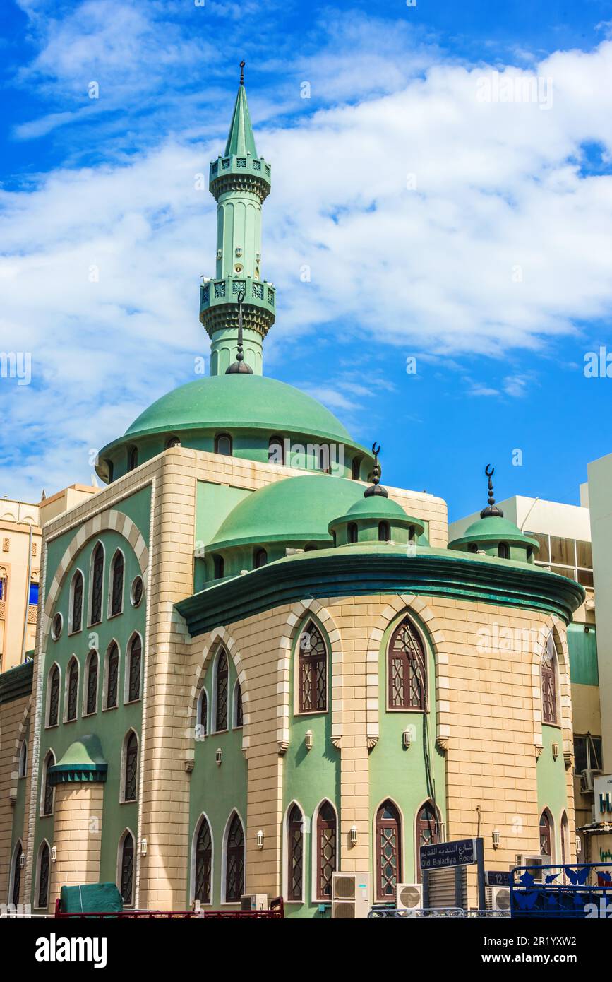 DUBAI, EMIRATI ARABI UNITI - 9 FEBBRAIO 2019: Architettura di al Ras, parte occidentale di Deira nel centro storico di Dubai, Emirati Arabi Uniti Foto Stock