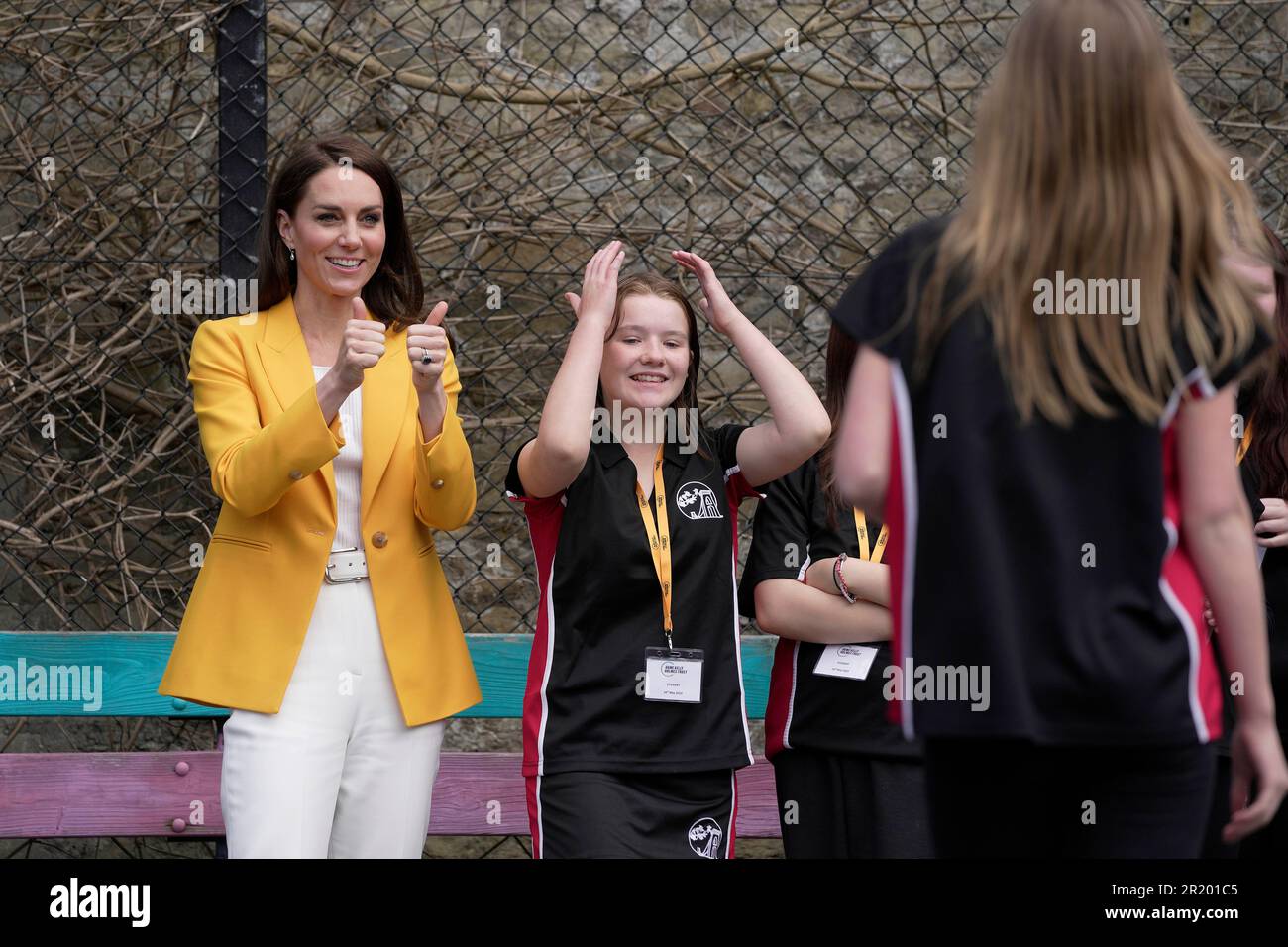 La principessa del Galles durante una visita al Percy Community Centre di Bath, per incontrare alcuni dei giovani sostenuti dalla Dame Kelly Holmes Trust beneficenza per lo sviluppo dei giovani. Data immagine: Martedì 16 maggio 2023. Foto Stock