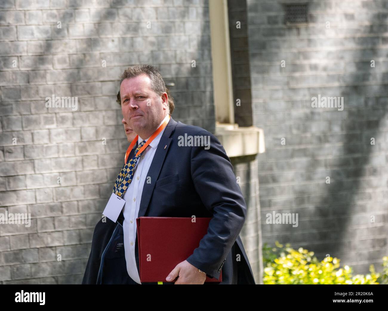 Londra, Regno Unito. 16th maggio, 2023. Food Security Conference Farm to Fork summit at 10 Downing Street, Londra UK Mark Spenser Food Minister Credit: Ian Davidson/Alamy Live News Foto Stock Londra, Regno Unito. 16th maggio, 2023. Food Security Conference Farm to Fork summit at 10 Downing Street, Londra UK Mark Spenser Food Minister Credit: Ian Davidson/Alamy Live News Foto Stock