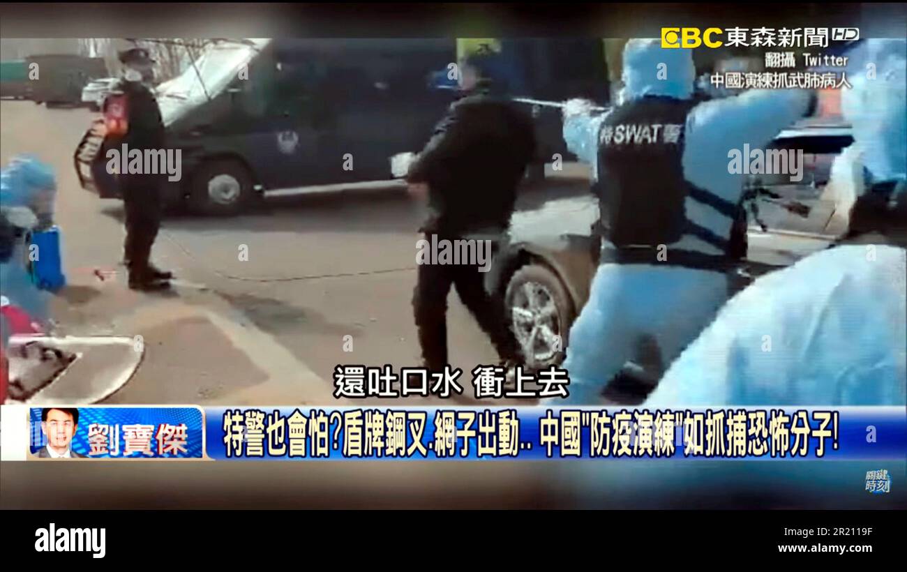 Uno screengrab da una trasmissione televisiva di notizie di Taiwan