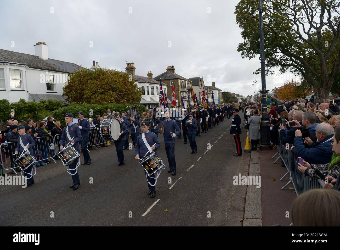 Cerimonia del giorno del ricordo al Southend Cenotaph sulla Clifftown Parade, Southend-on-Sea, Essex, Inghilterra, durante la Pandemia di Coronavirus Covid-19. Novembre, 2021. Foto Stock