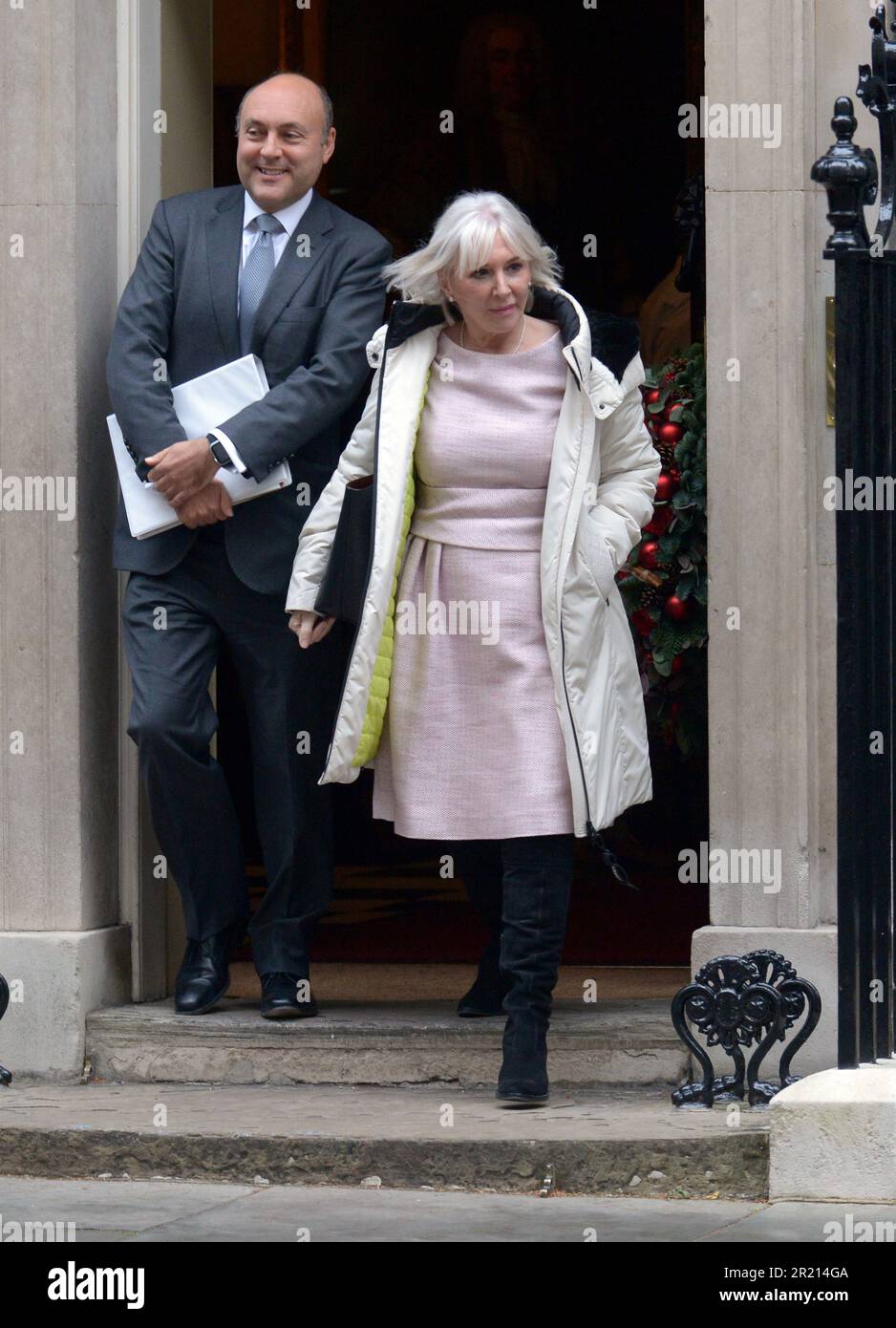 Nadine Dorries, segretario alla Cultura, lascia Downing Street a seguito di una riunione del gabinetto in mezzo alla pandemia di coronavirus COVID-19, 2021. Foto Stock
