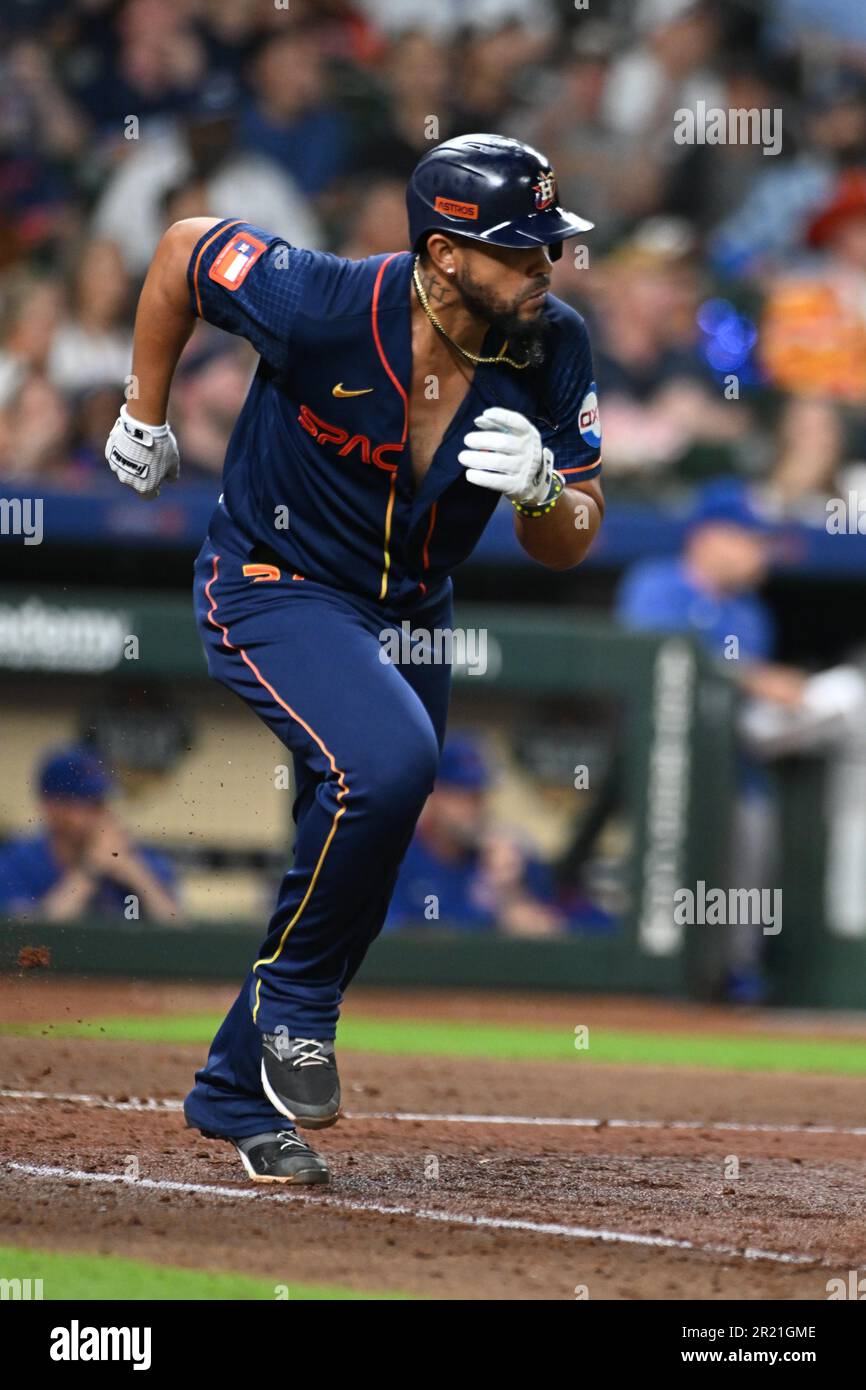 Houston Astros primo baseman Jose Abreu (79) sceglie per centrare il campo in fondo al sesto inning durante il gioco MLB tra i Chicago Cubs An Foto Stock