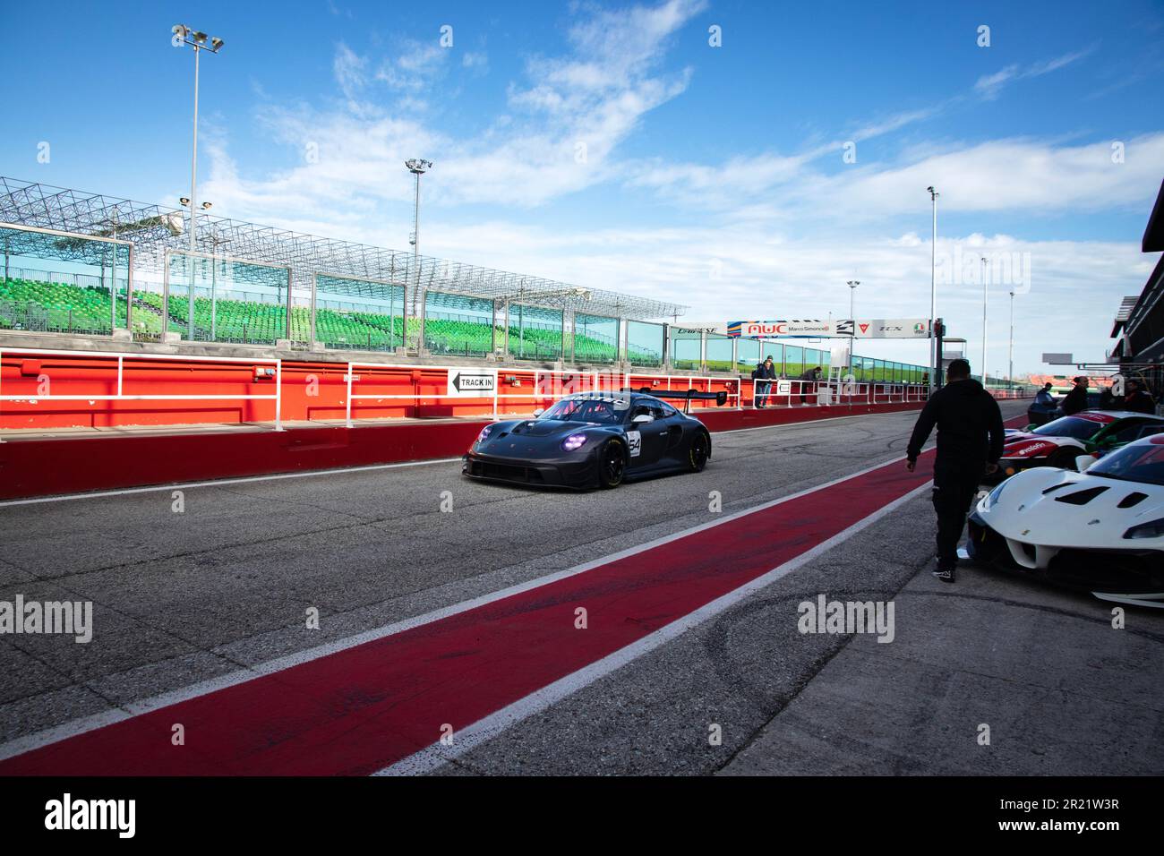 Vetture in pista a Misano Foto Stock