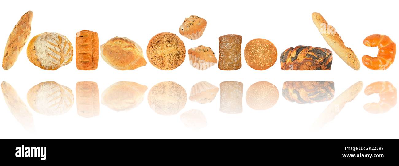 Prodotti freschi da forno con riflesso luminoso isolato su sfondo bianco Foto Stock