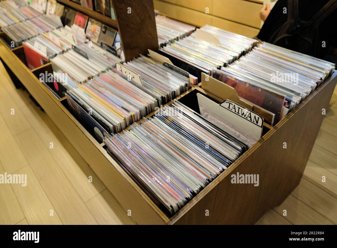 White Rabbit Records, un negozio indipendente che vende musica indie e alternativa su vinile e cd situato nel quartiere di da'an, Taipei, Taiwan. Foto Stock