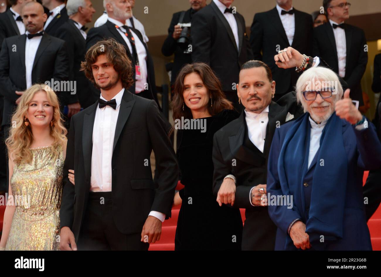 16 maggio 2023, CANNES, Francia: CANNES, FRANCIA - 16 MAGGIO: (Da L a R) Pauline Pollmann, Diego le Fur, direttore MaÃ¯wenn, Johnny Depp, Pierre Richard, Benjamin Lavernhe, Pascal Greggory e Melvil Poupaud partecipano alla cerimonia di screening e apertura ''Jeanne du Barry'' red carpet al 76th° festival annuale di Cannes al Palais des Festivals il 16 maggio 2023 a Cannes, Francia (Credit Image: © Frederick Injimbert/ZUMA Press Wire) SOLO PER USO EDITORIALE! Non per USO commerciale! Foto Stock