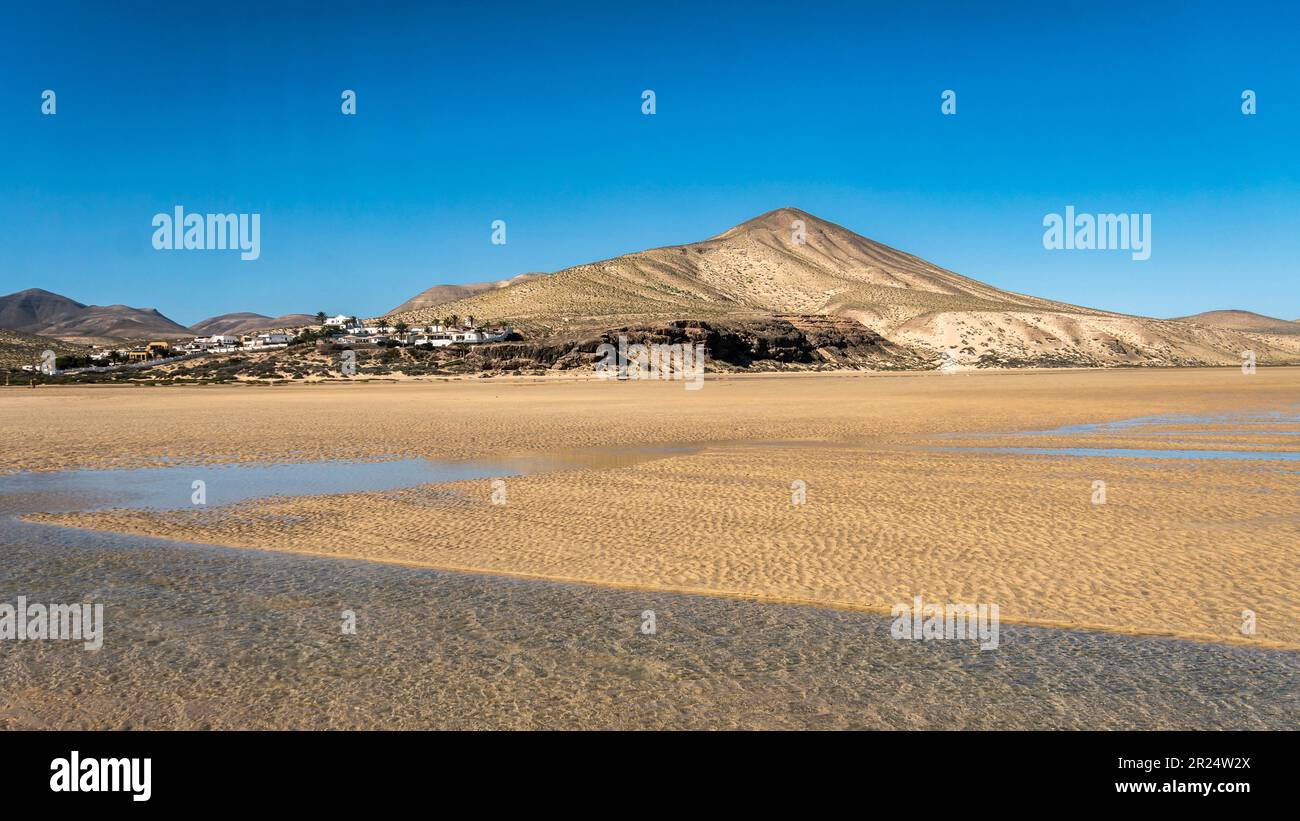 Playa de Sotavento de Jandía, Sandstrand, Surfer, Wellen, Kanarische Inseln, Spagnolo, Foto Stock