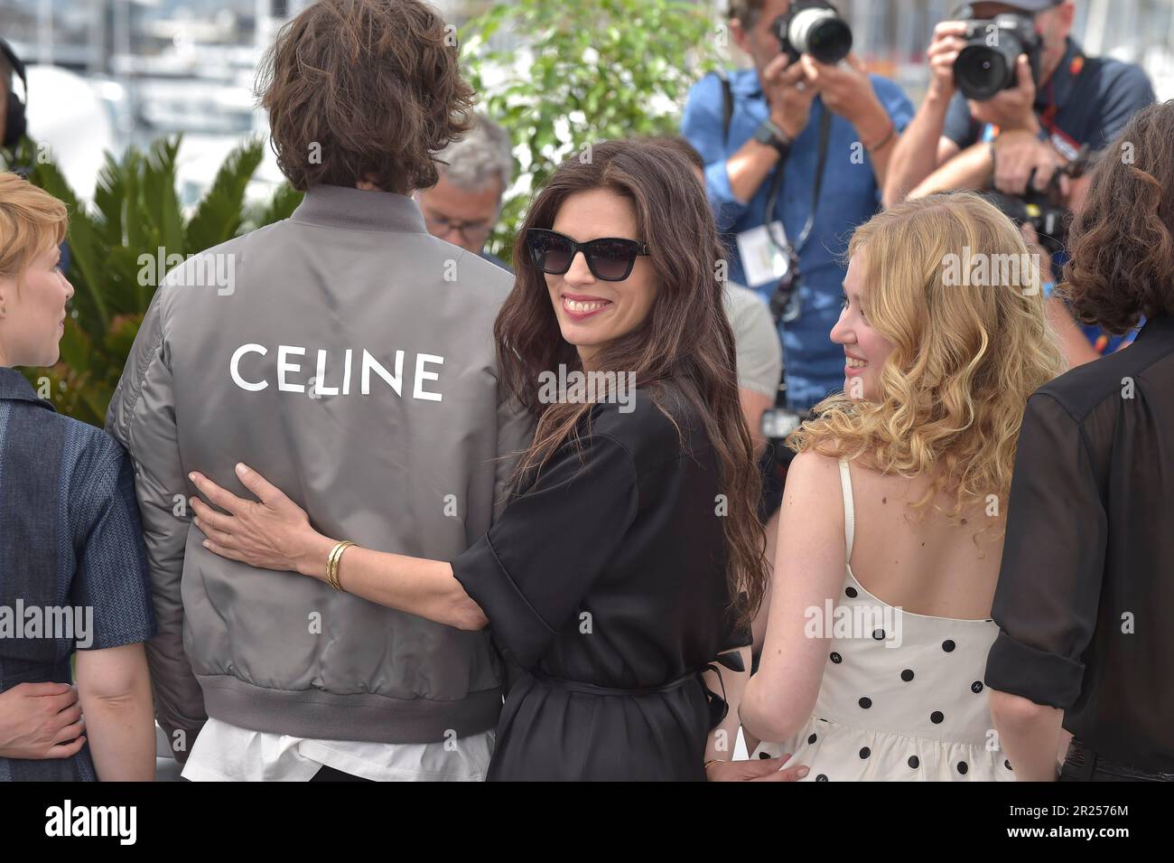 Cannes, Francia. 17th maggio, 2023. CANNES, FRANCIA - 17 MAGGIO: Maiwenn partecipa alla fotocellula 'Jeanne du Barry' al 76th° festival annuale di Cannes al Palais des Festivals il 17 maggio 2023 a Cannes. Credit: dpa/Alamy Live News Foto Stock