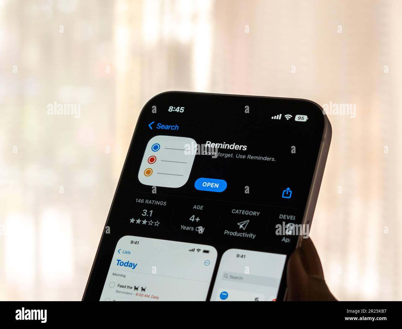 Assam, india - 30 Marzo 2021 : il logo Apple Reminders sull'immagine stock dello schermo del telefono. Foto Stock