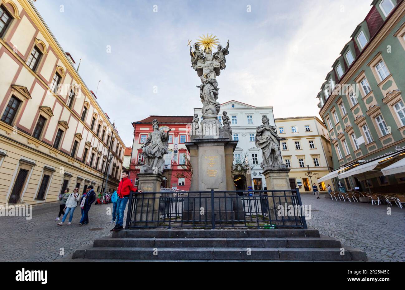 Piazza del mercato dei cavoli, Zelny trh e colonna della Santissima Trinità - Brno, Repubblica Ceca .8 maggio 2023 Foto Stock